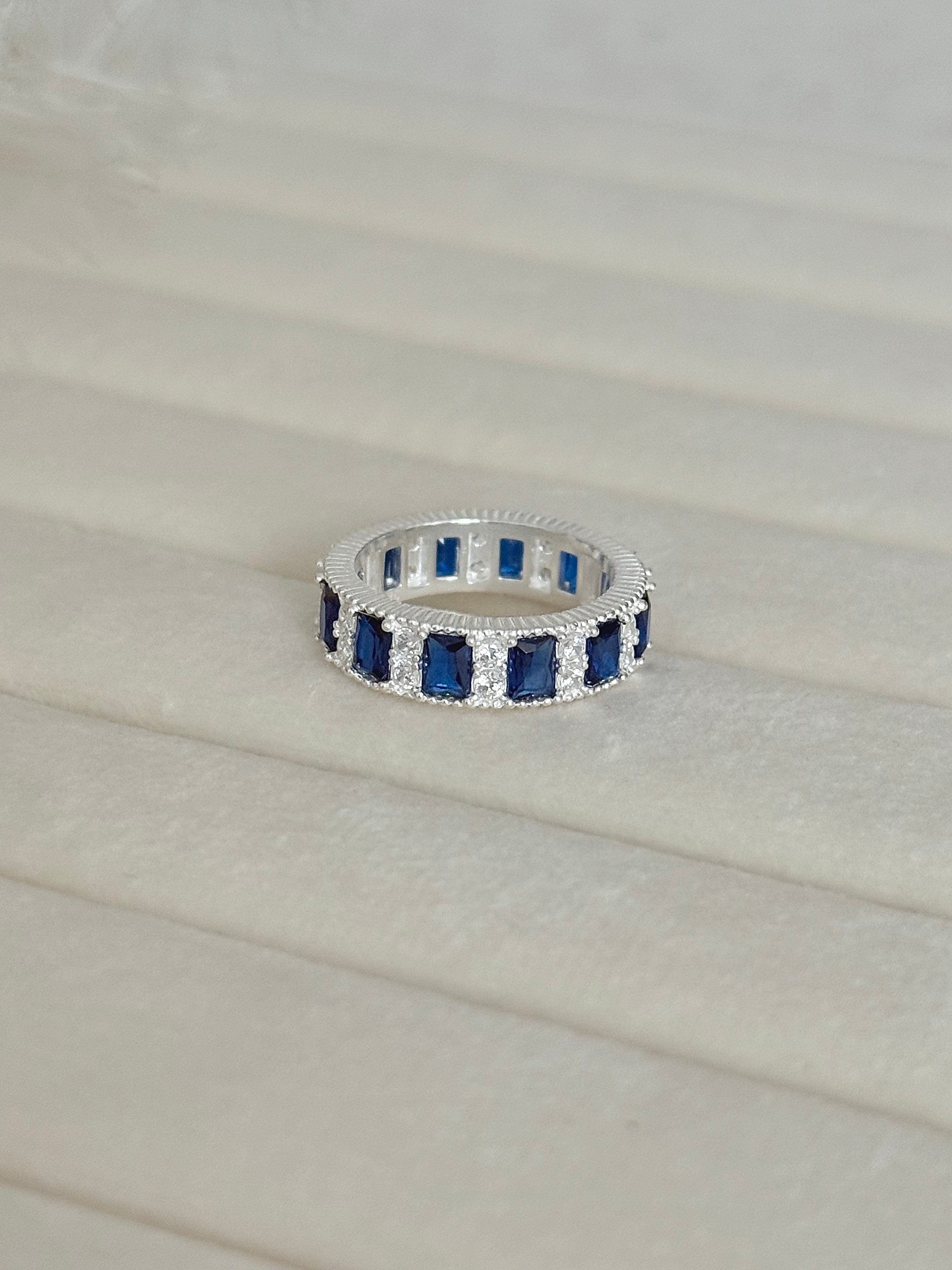 Blue Tilla Round Ring