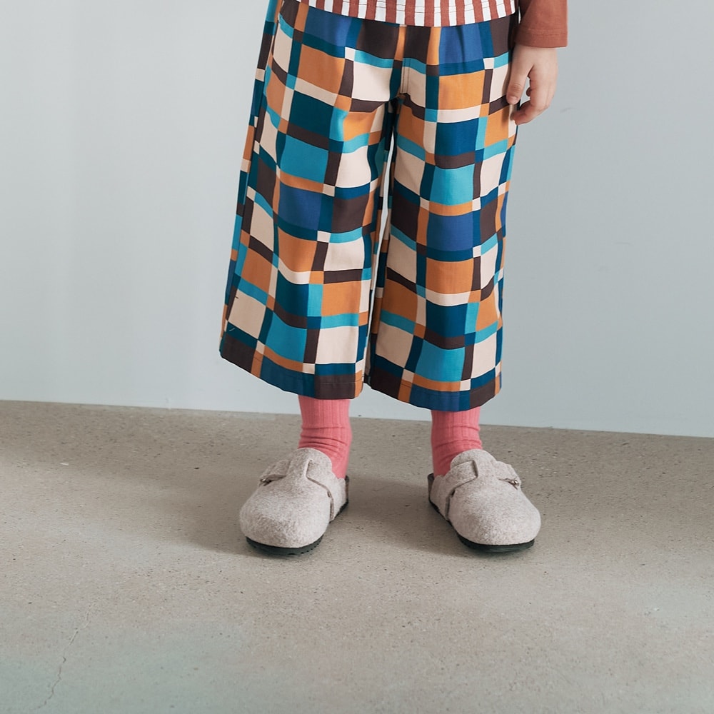 CHECK PANTS