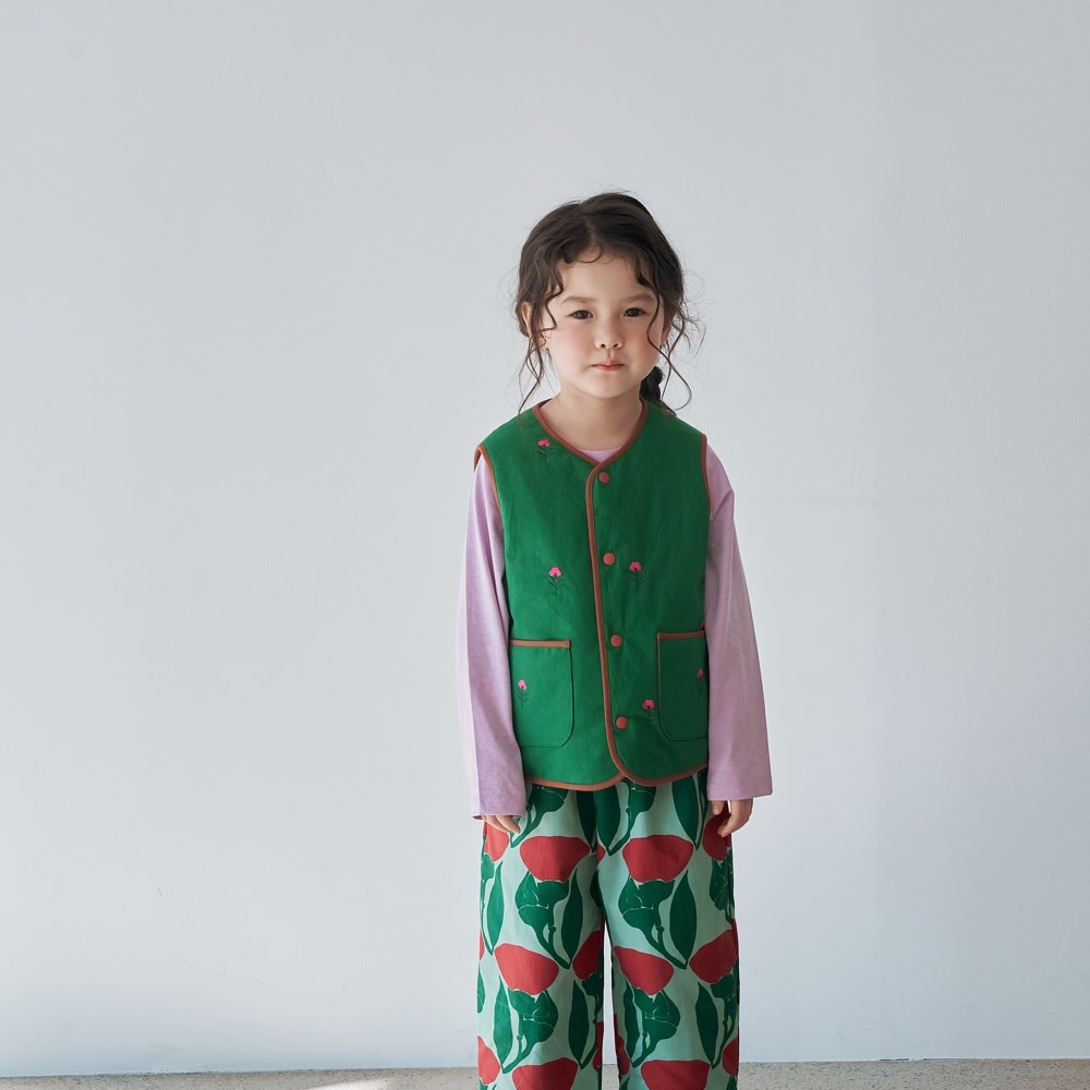GREEN EMB R VEST