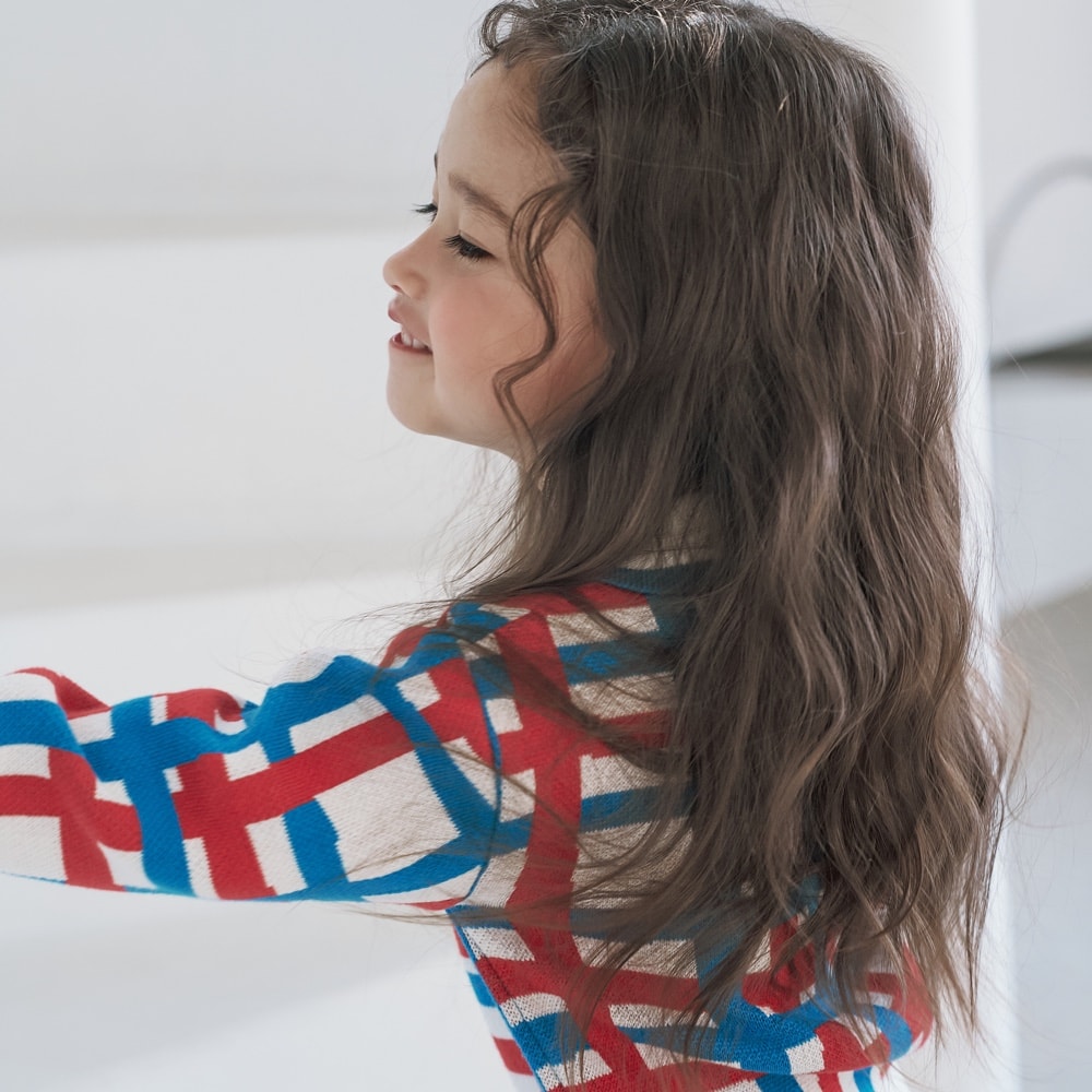 PLAID COLLAR KNIT TOP