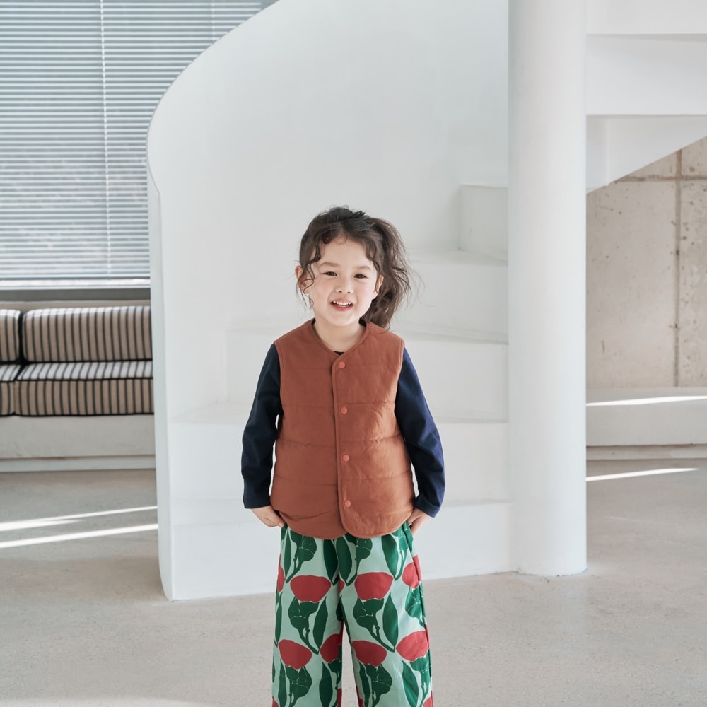GREEN EMB R VEST