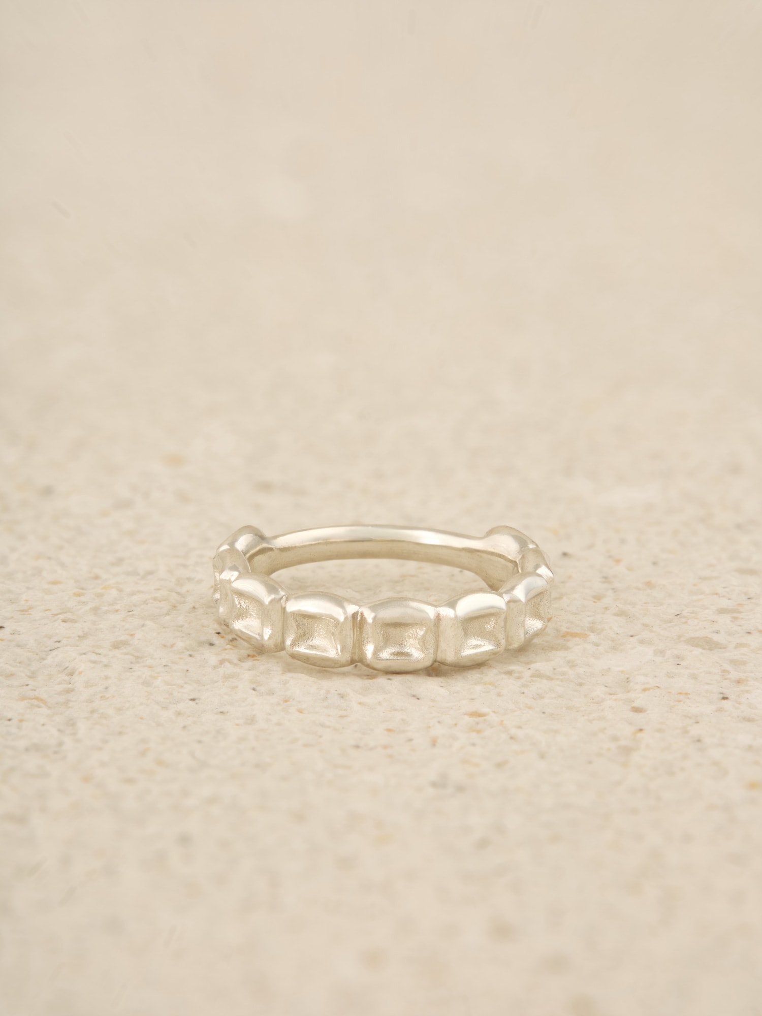Rounded Square ring