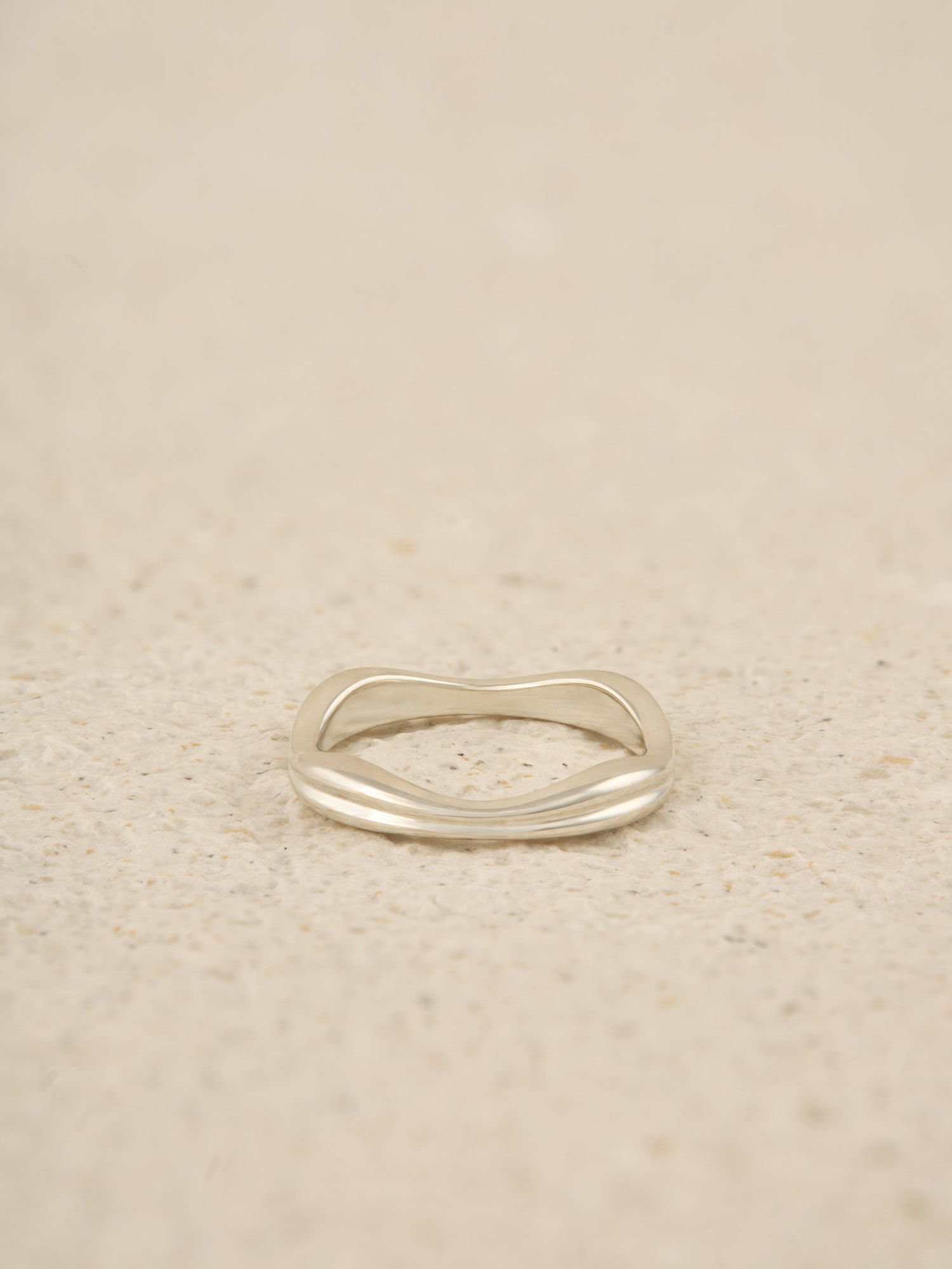 Slim curve2 ring