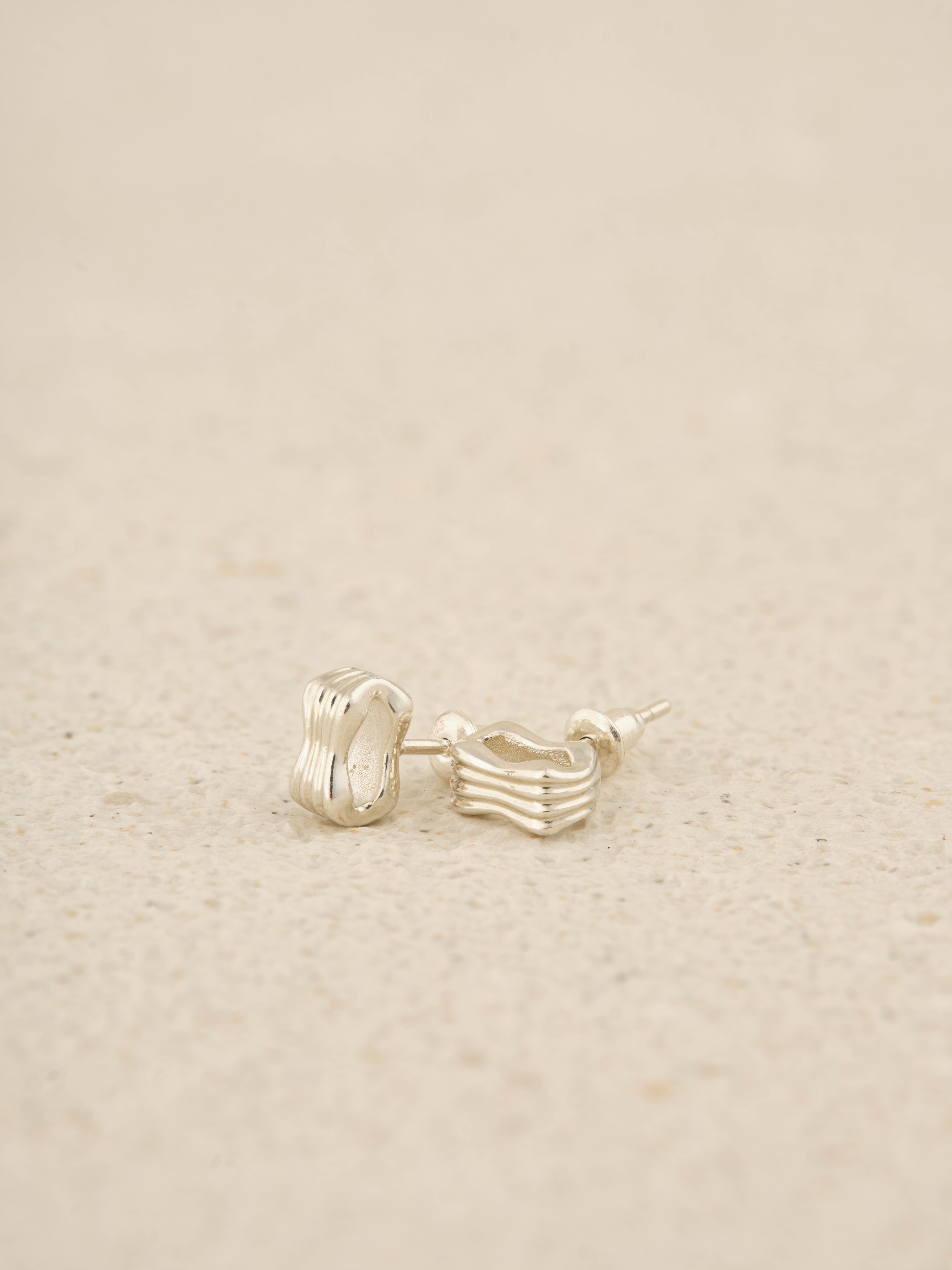 Layered wave earring