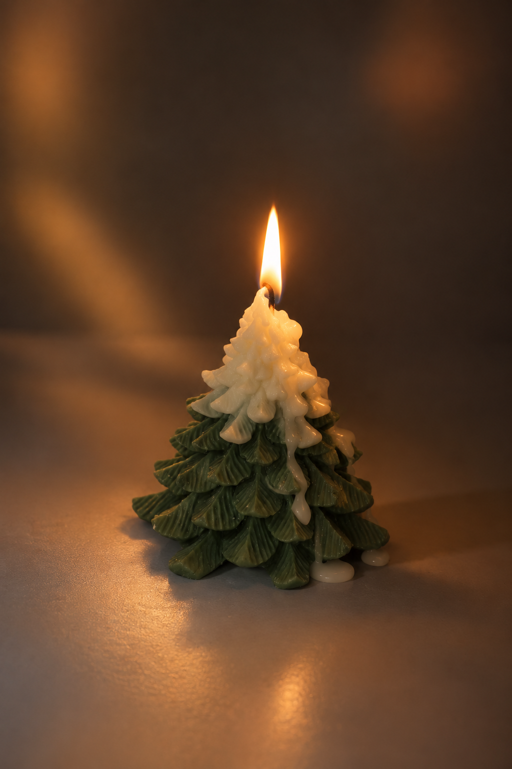 Snow Tree Candle – M