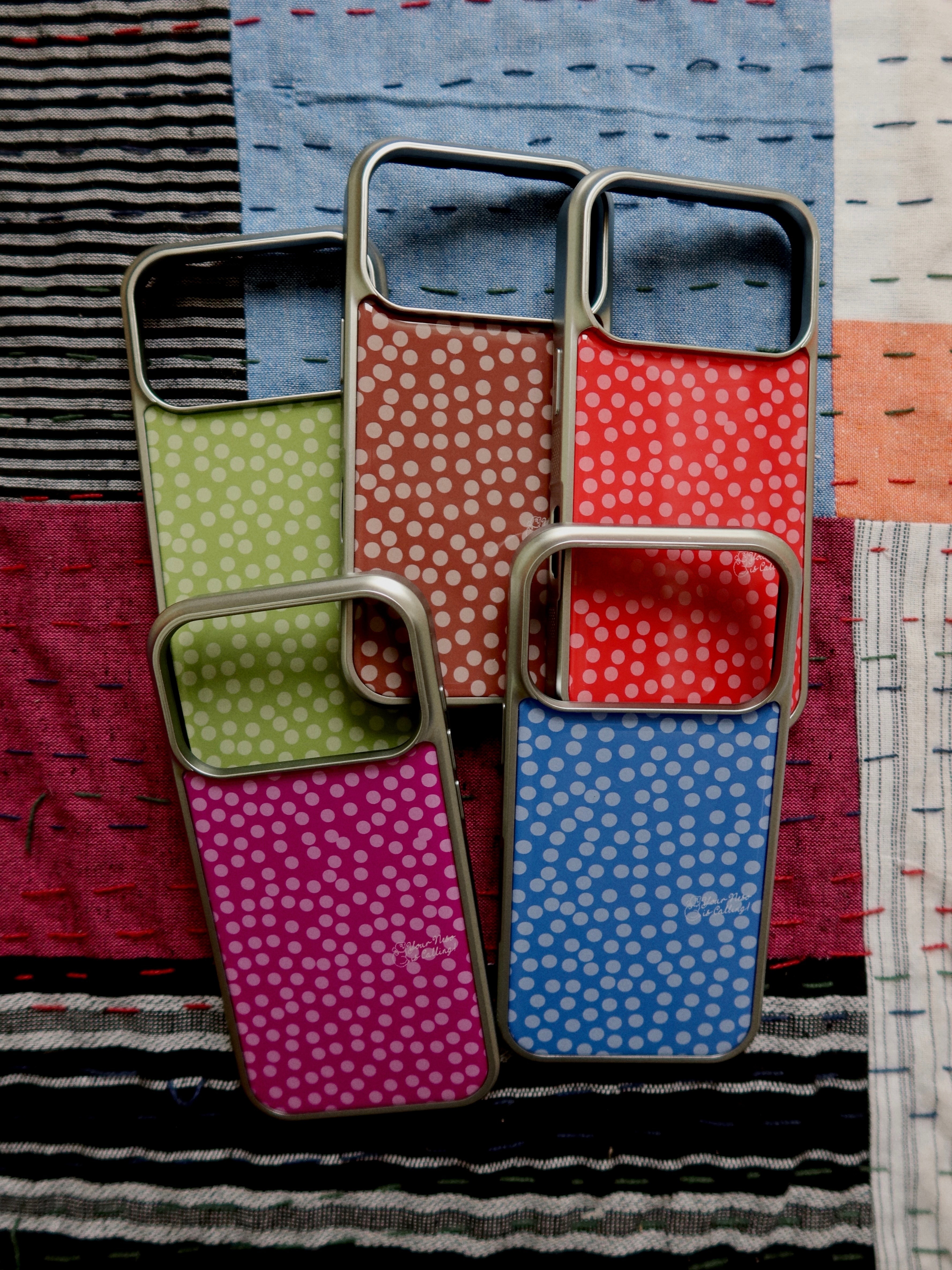 CHUNKY DOTS SILVER BUMPER CASE