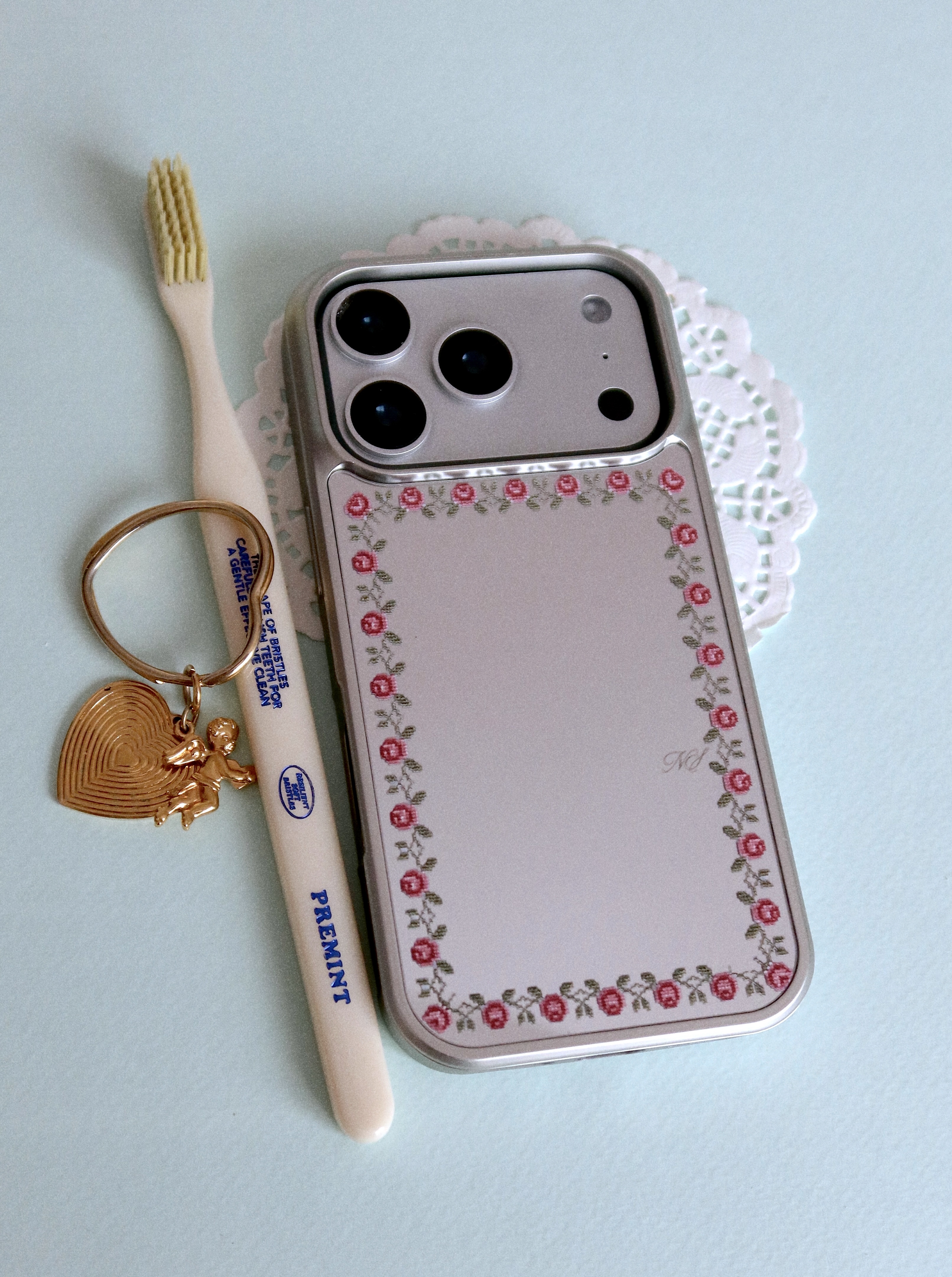 ROSE VINE SILVER BUMPER CASE (MAGSAFE MIRROR)