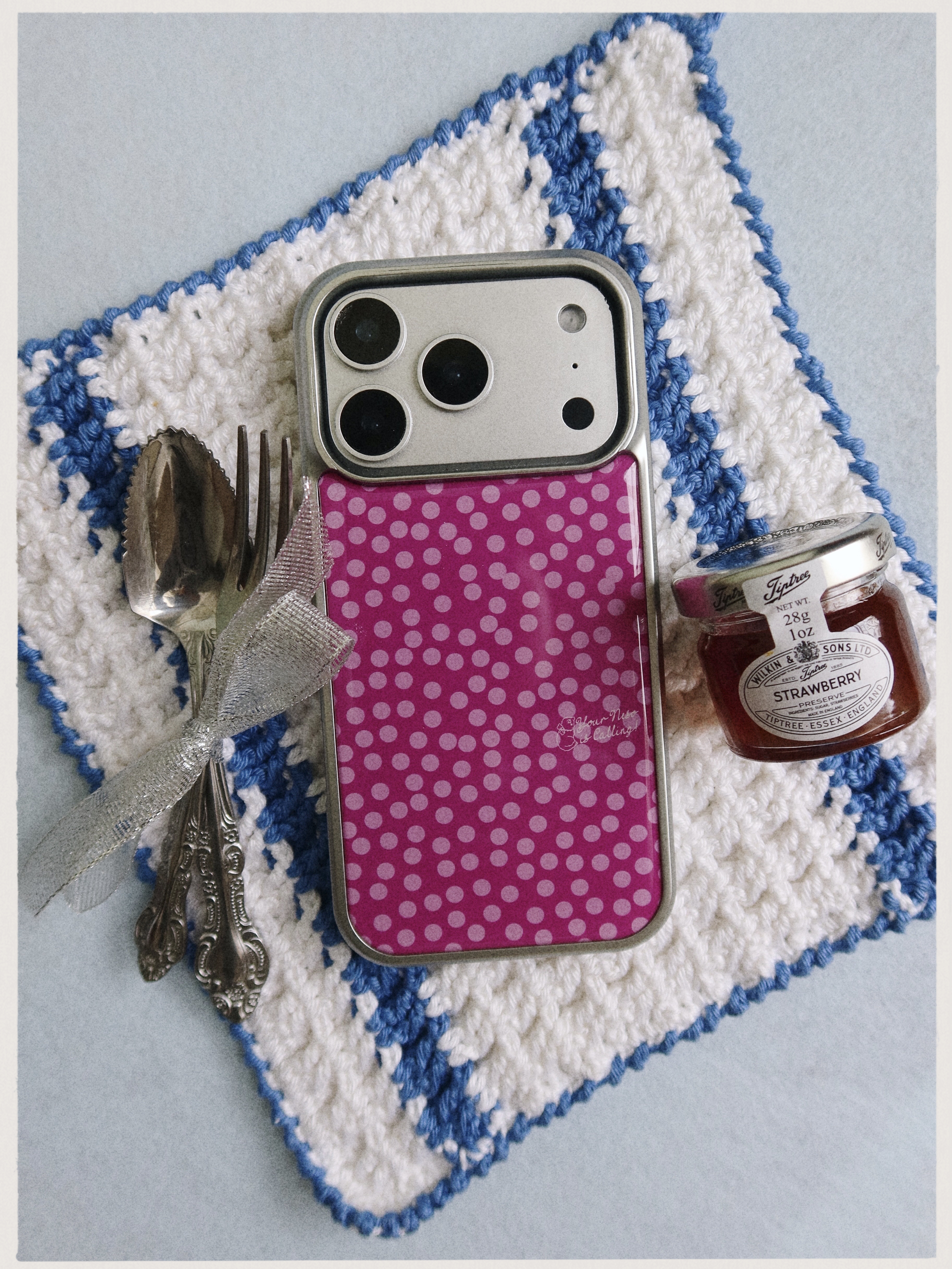CHUNKY DOTS SILVER BUMPER CASE