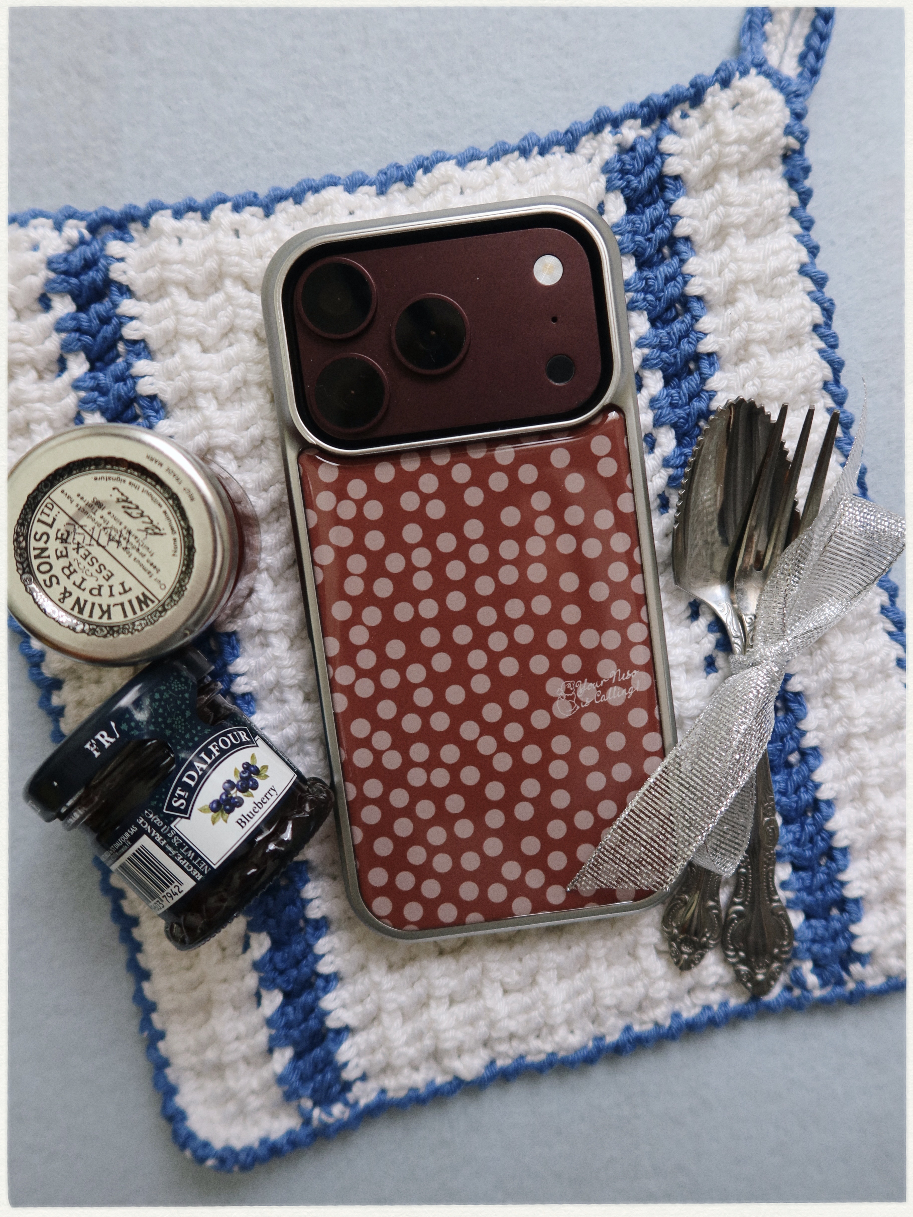 CHUNKY DOTS SILVER BUMPER CASE