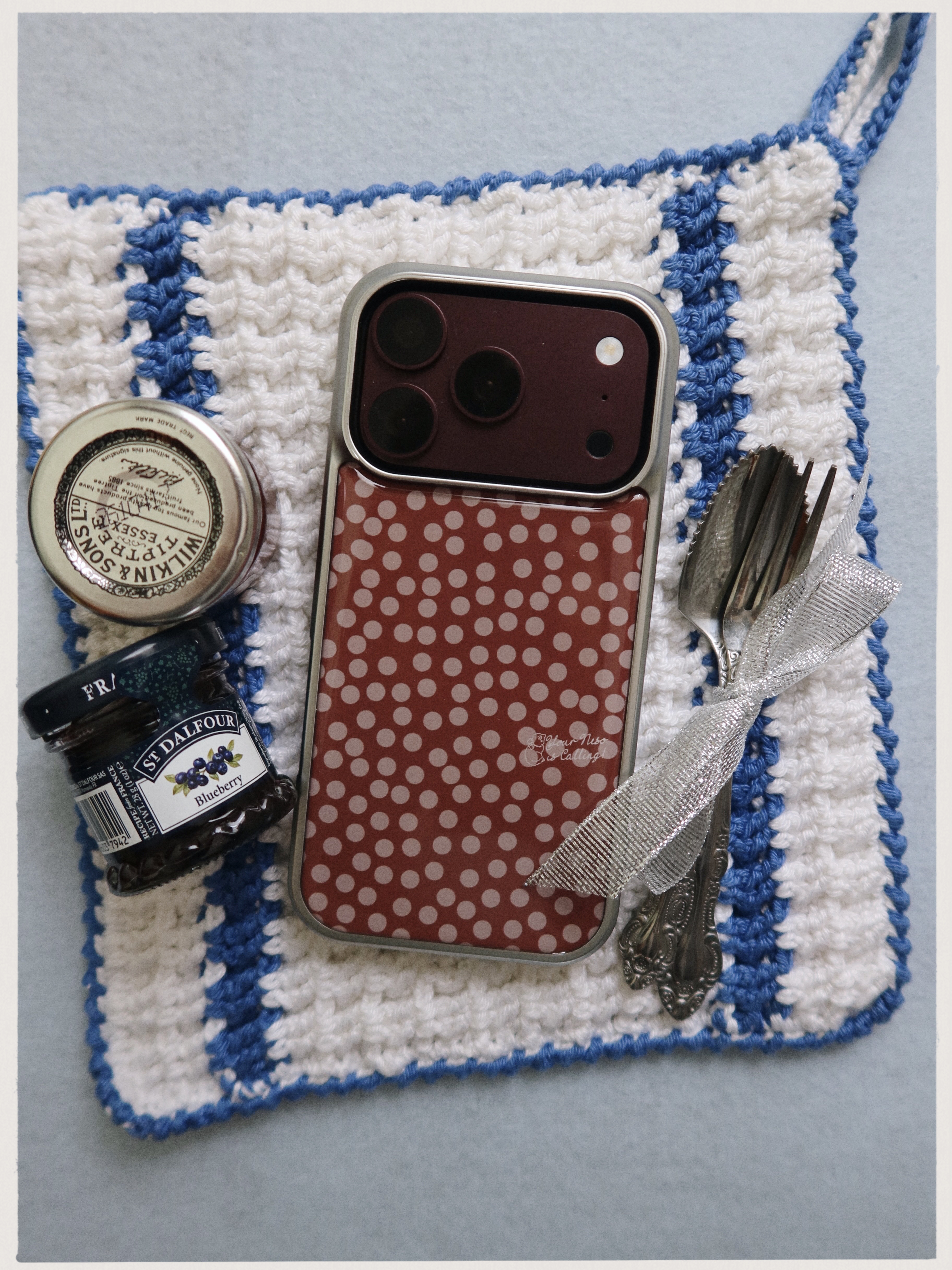 CHUNKY DOTS SILVER BUMPER CASE