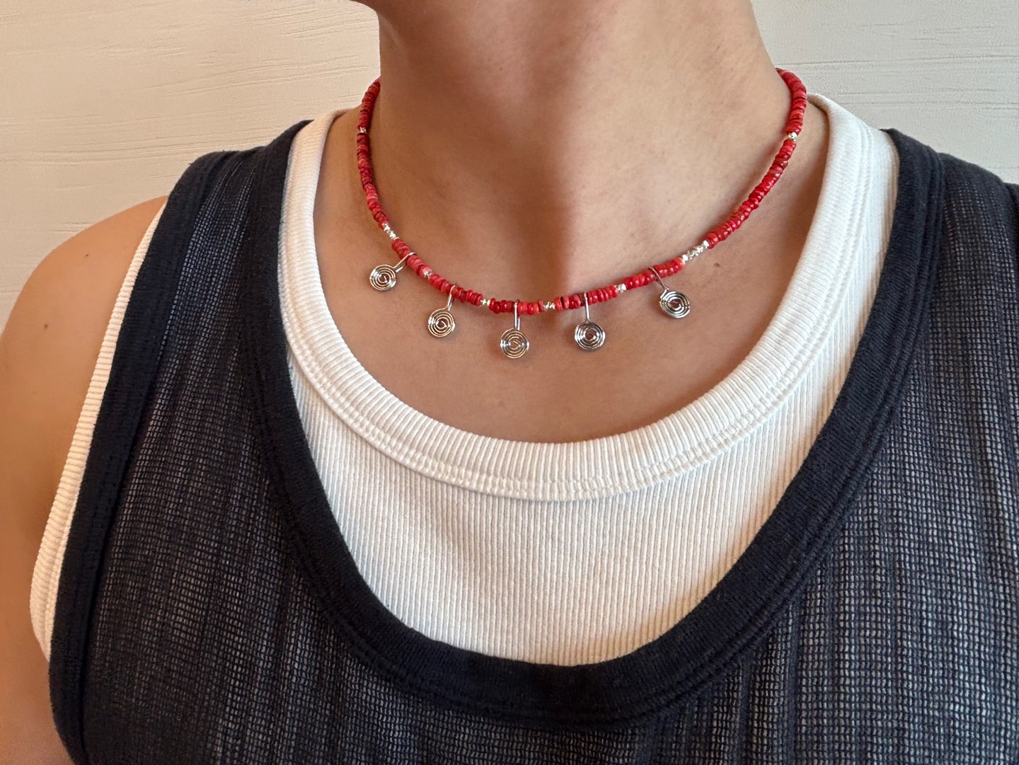 Spiral necklace - red