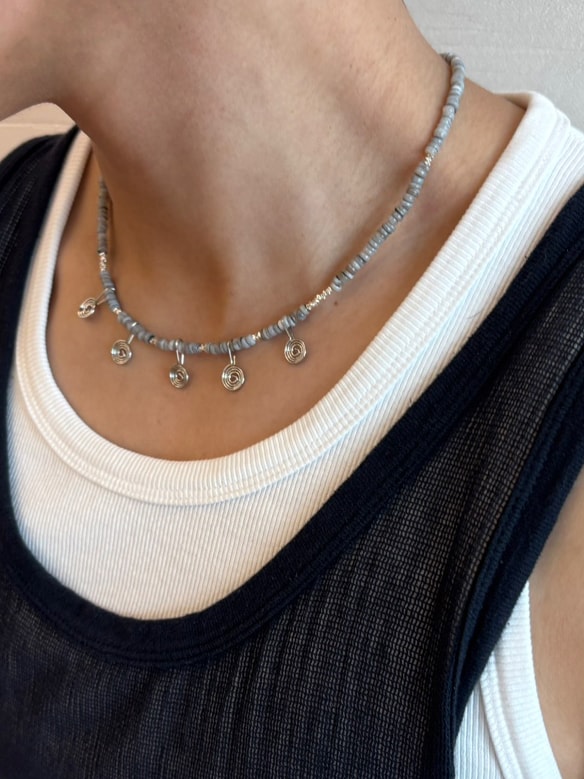 Spiral necklace - gray