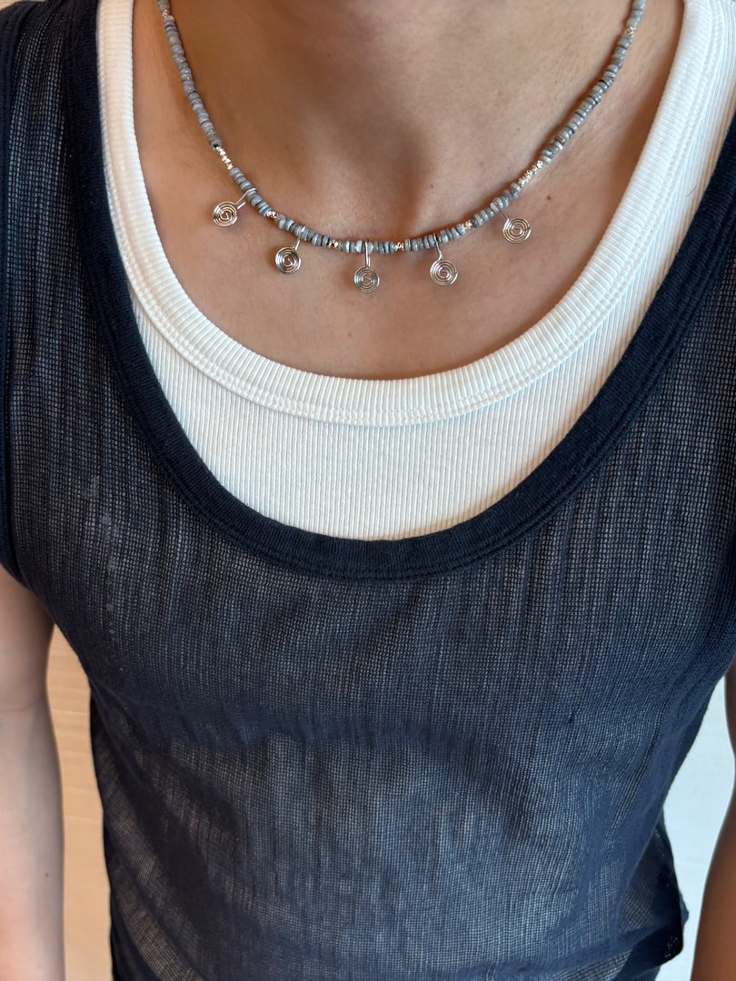 Spiral necklace - gray