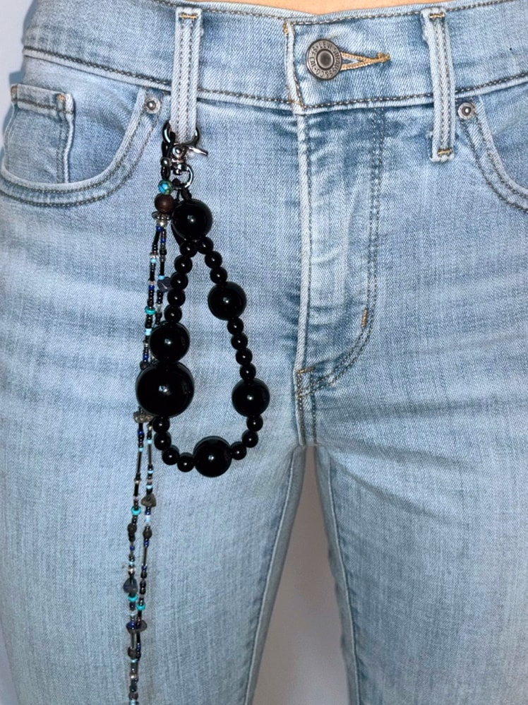 Bloomy keyring - black