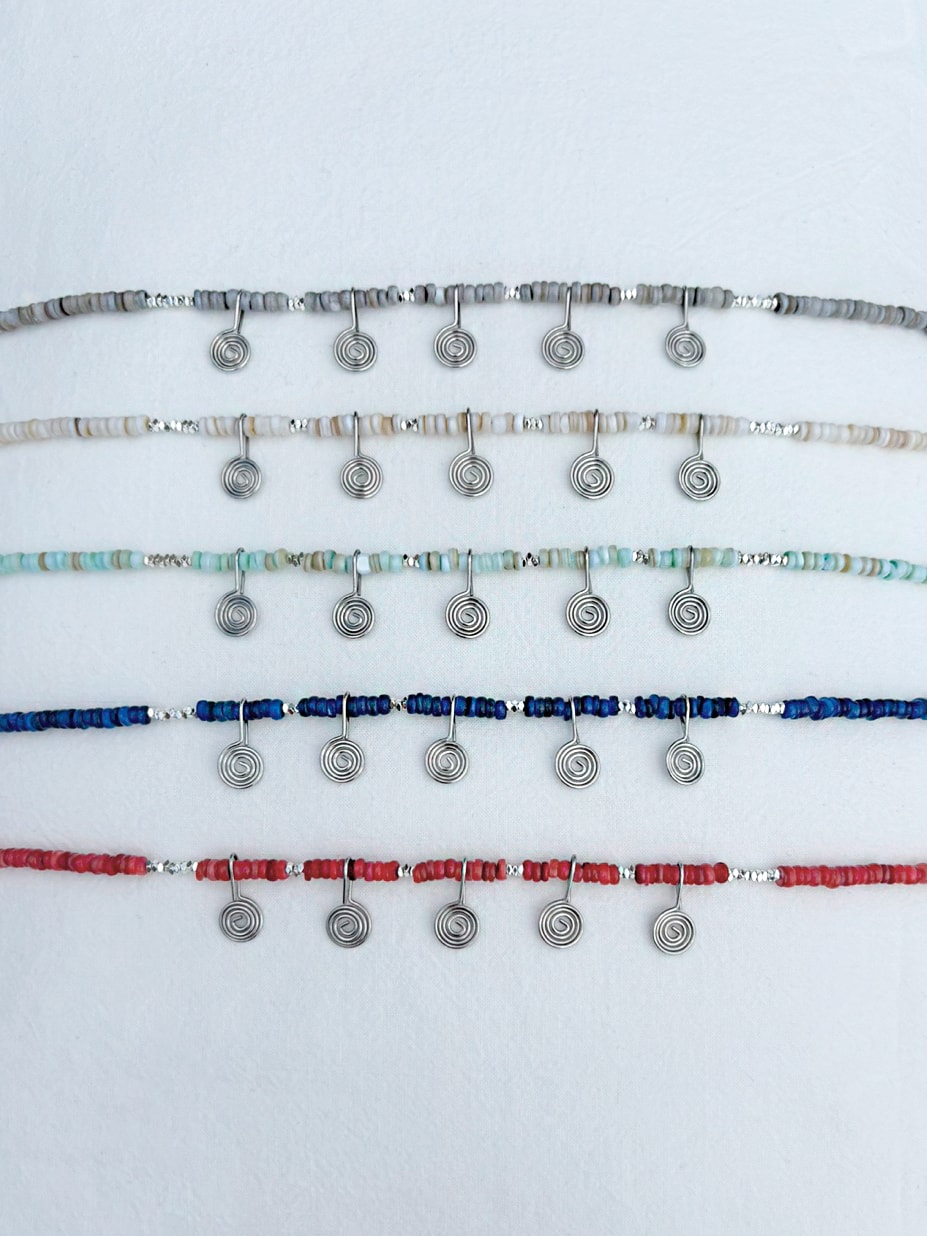 Spiral necklace - red