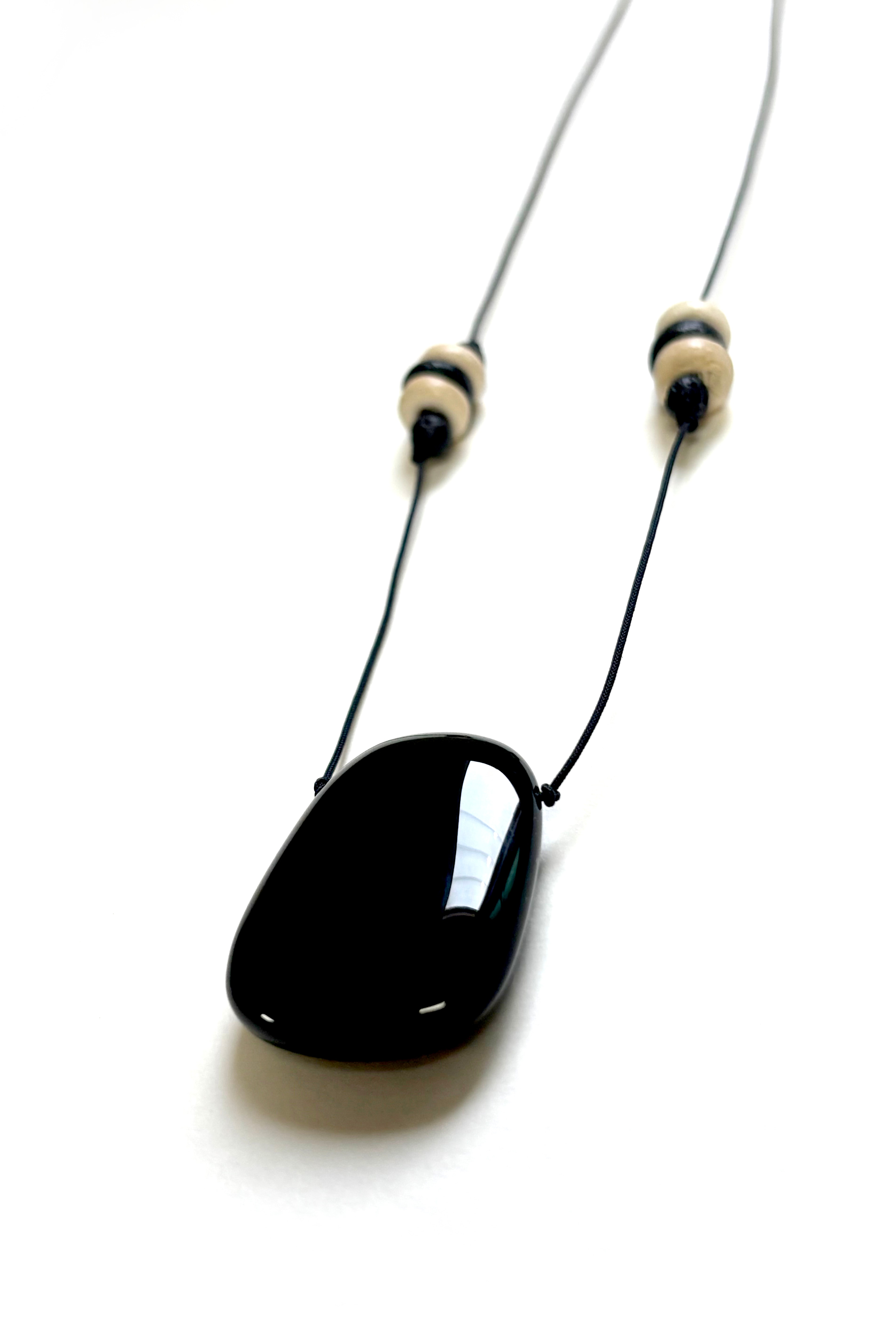 Pebble necklace