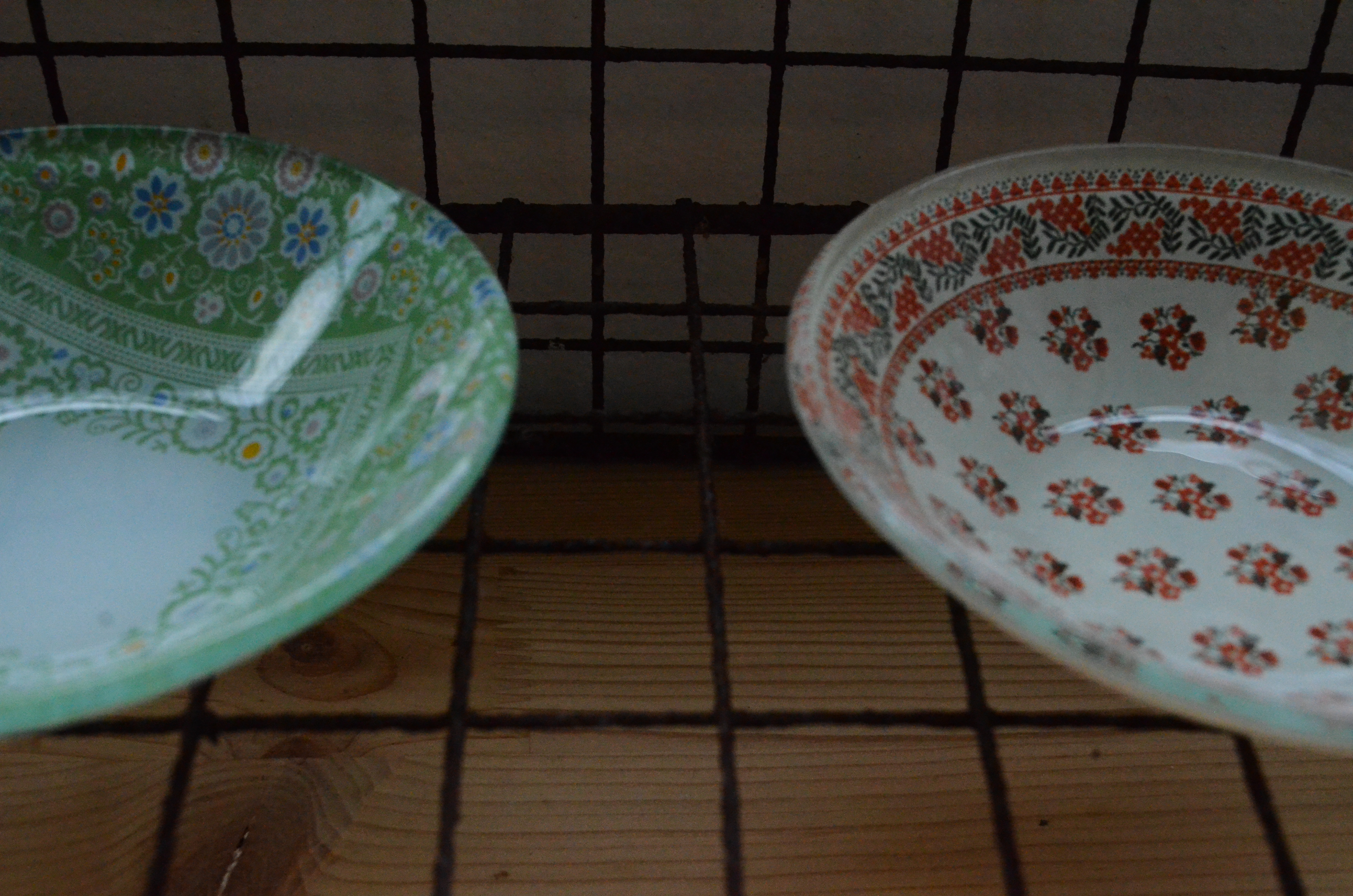 Czech Kiyov glass dish