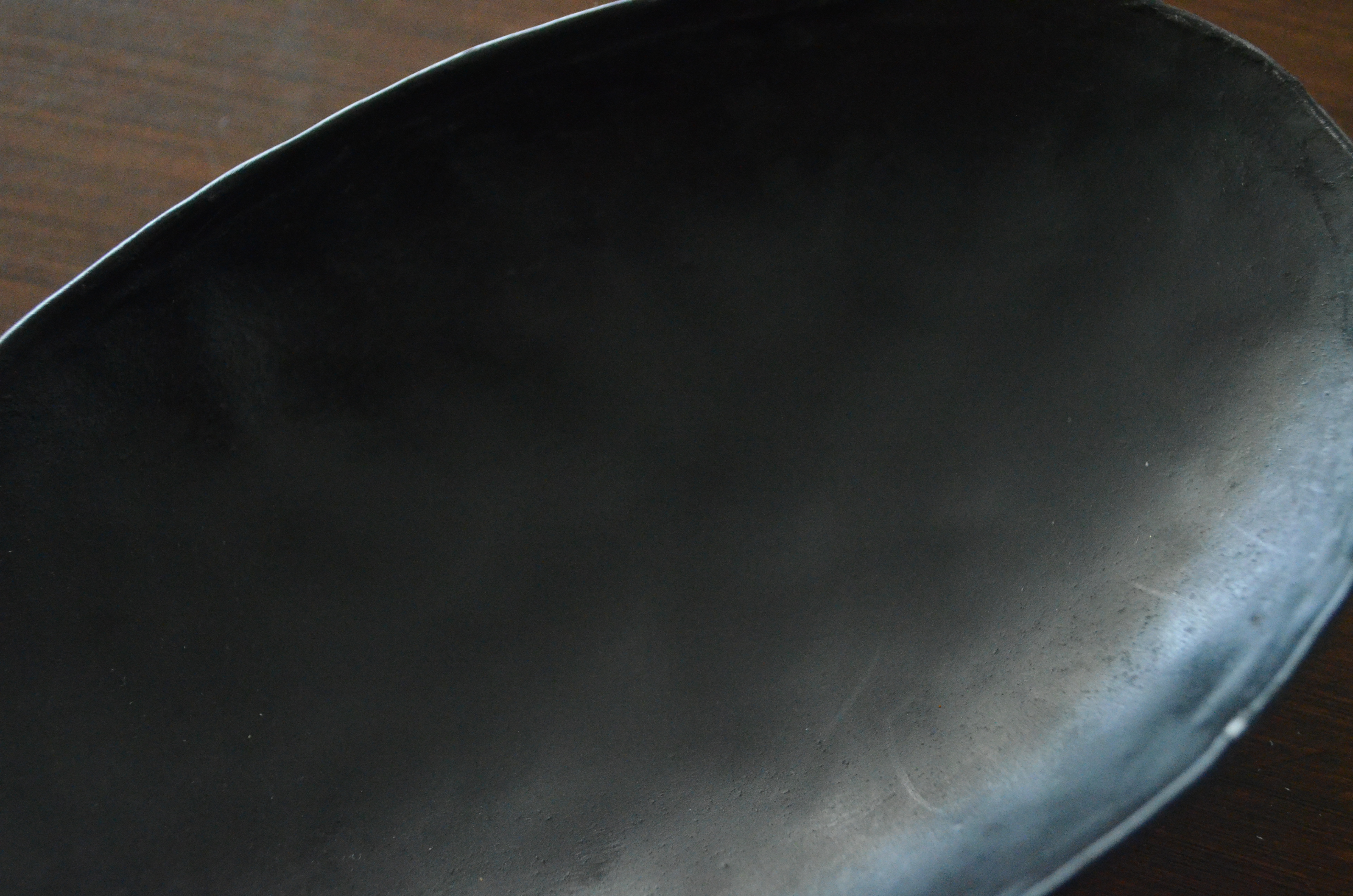 wax-black iron bowl