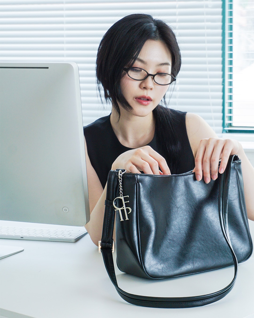Cavello bag (선인장 가죽 가방, 미디엄 사이즈 크로스백)