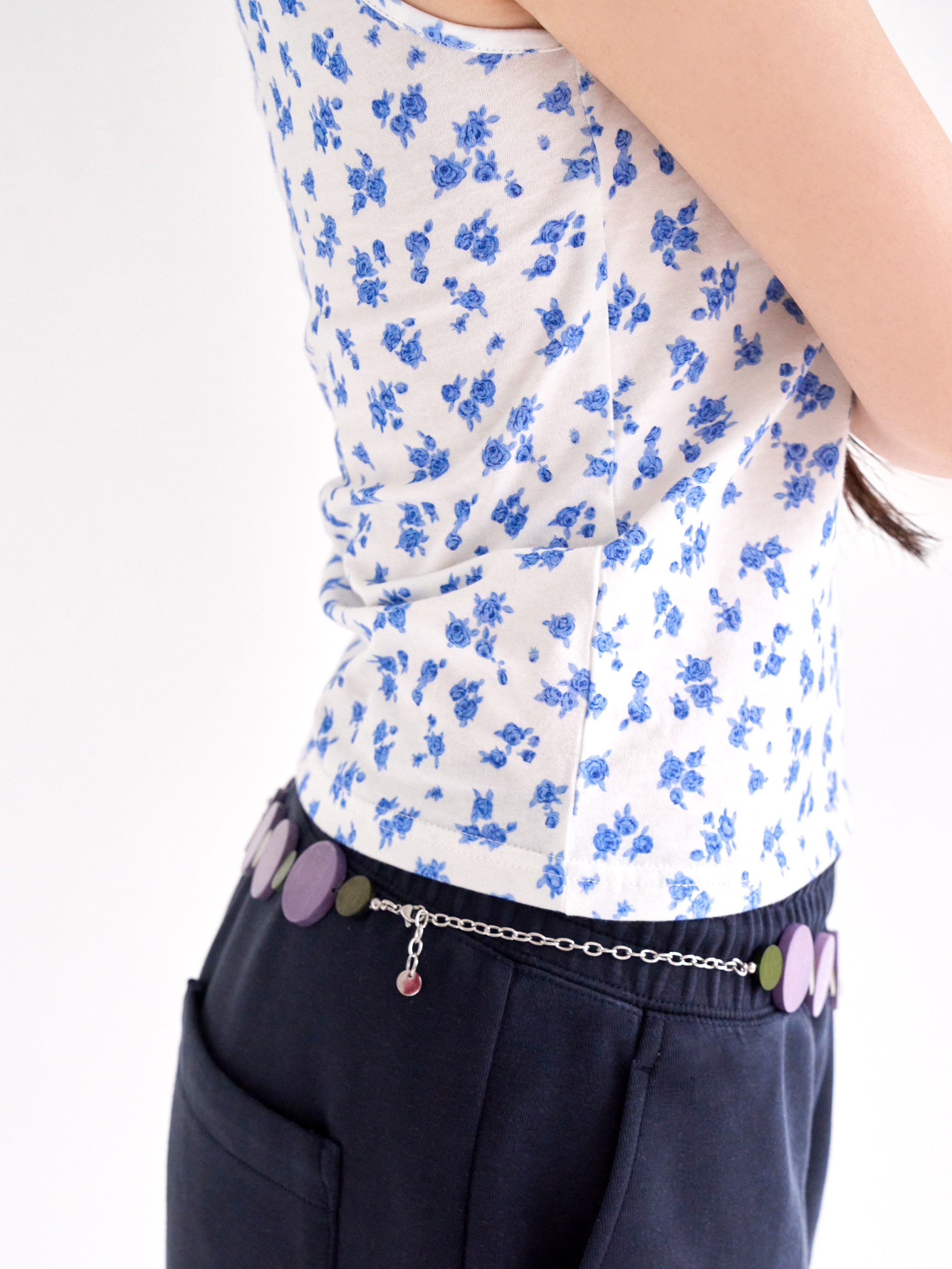 Blue flower sleeveless