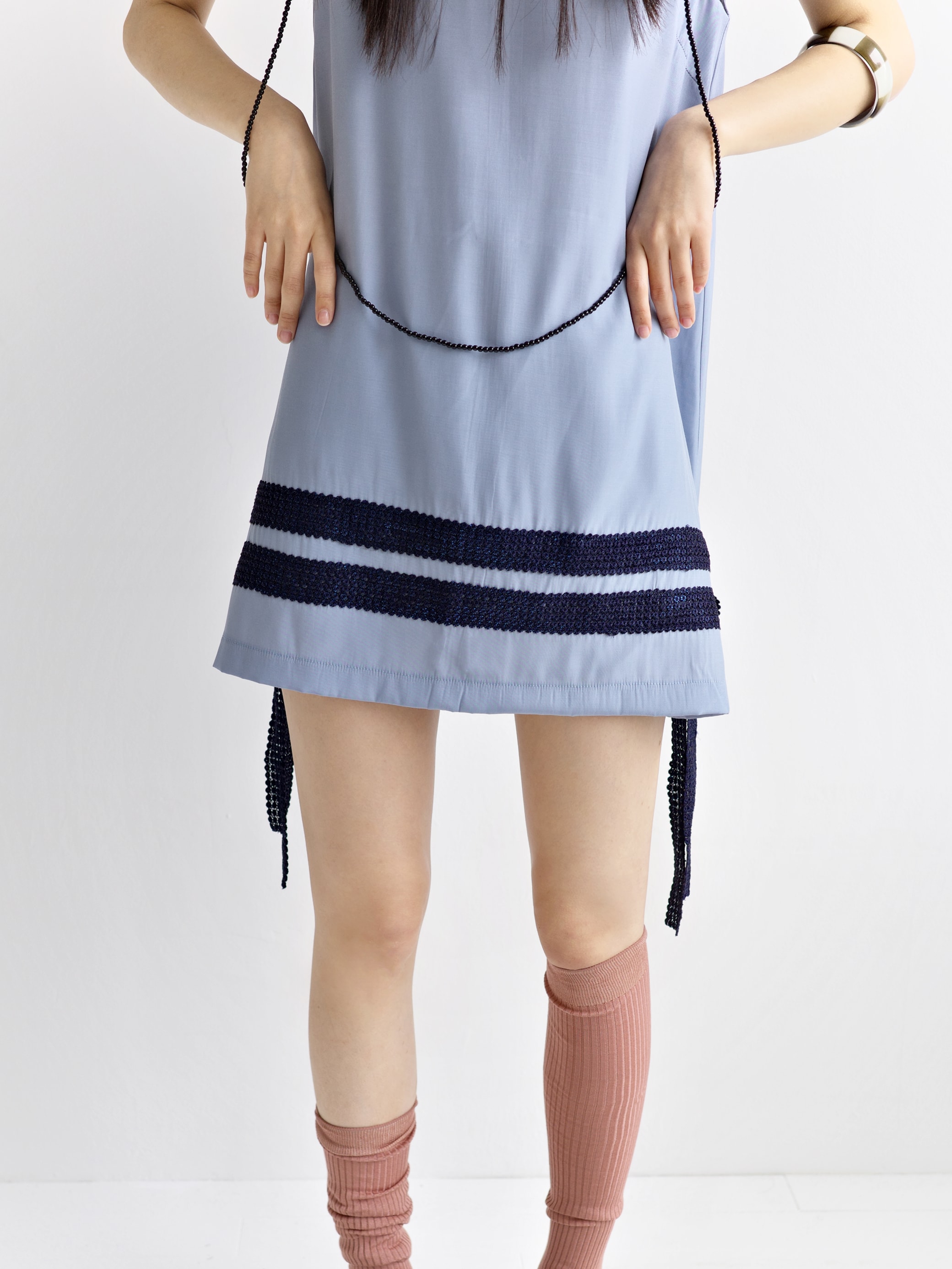[Limited quantity] Spangle tie dress