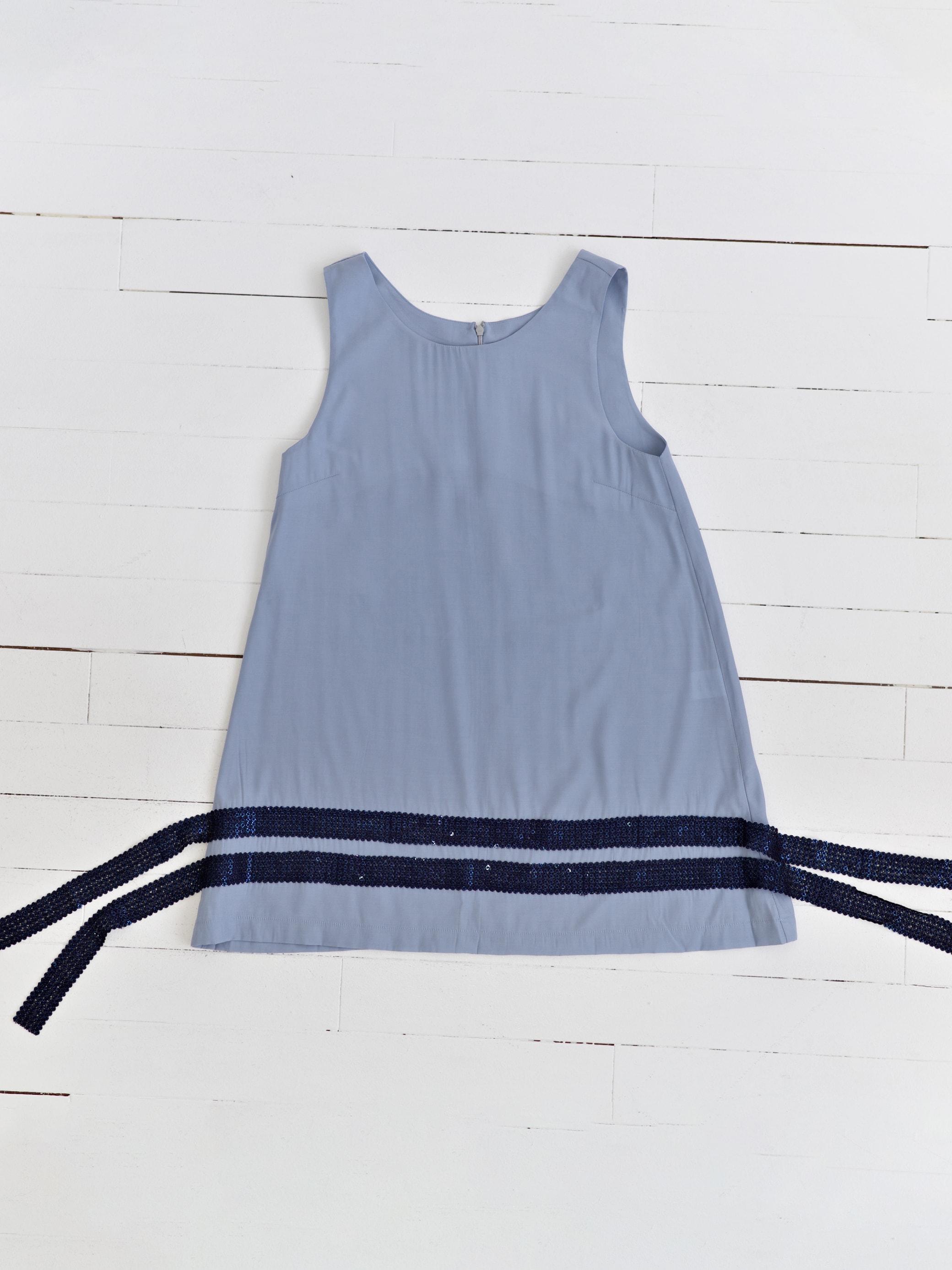 [Limited quantity] Spangle tie dress