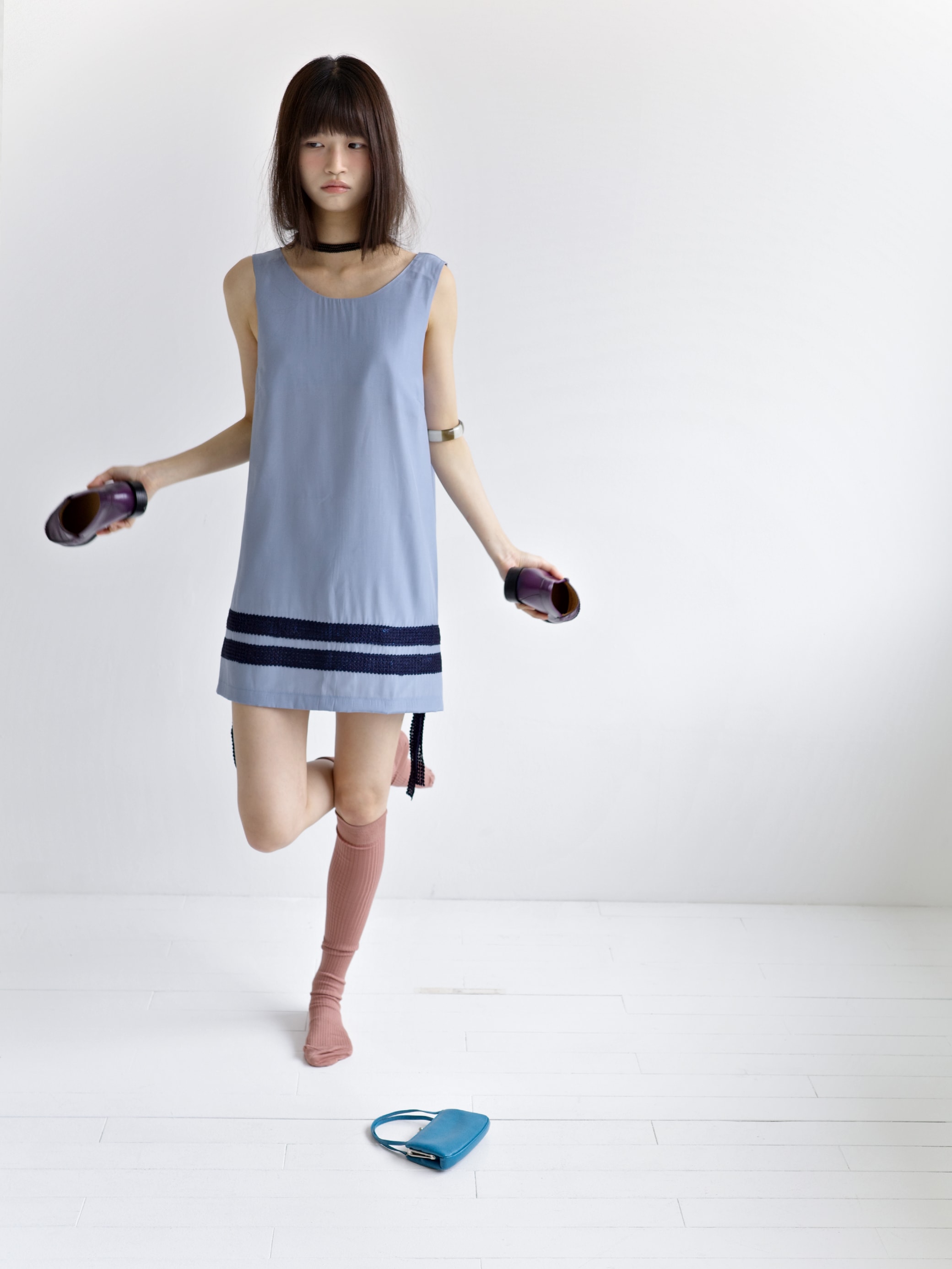 [Limited quantity] Spangle tie dress