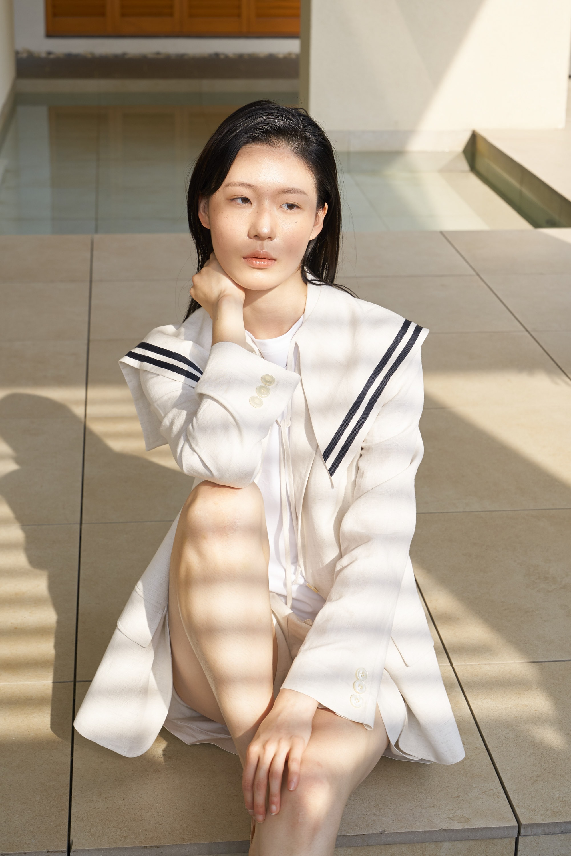 밀라노 세일러 칼라 숄