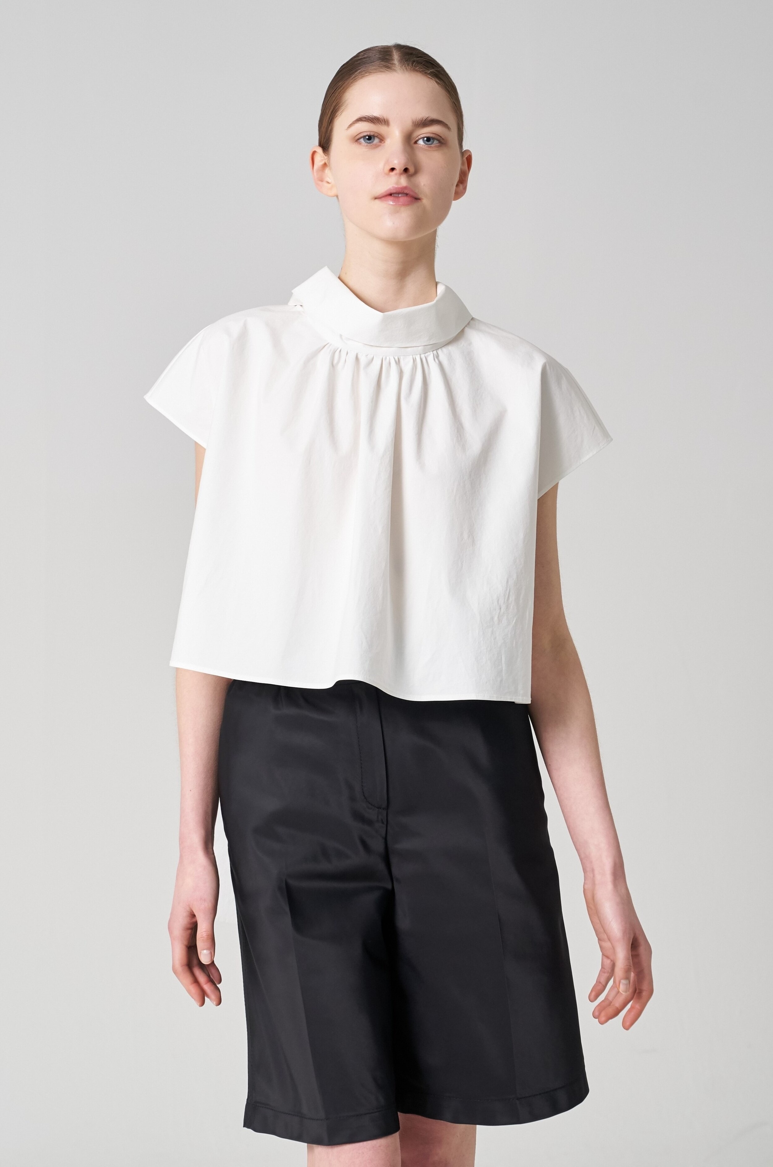 White poplin belted top