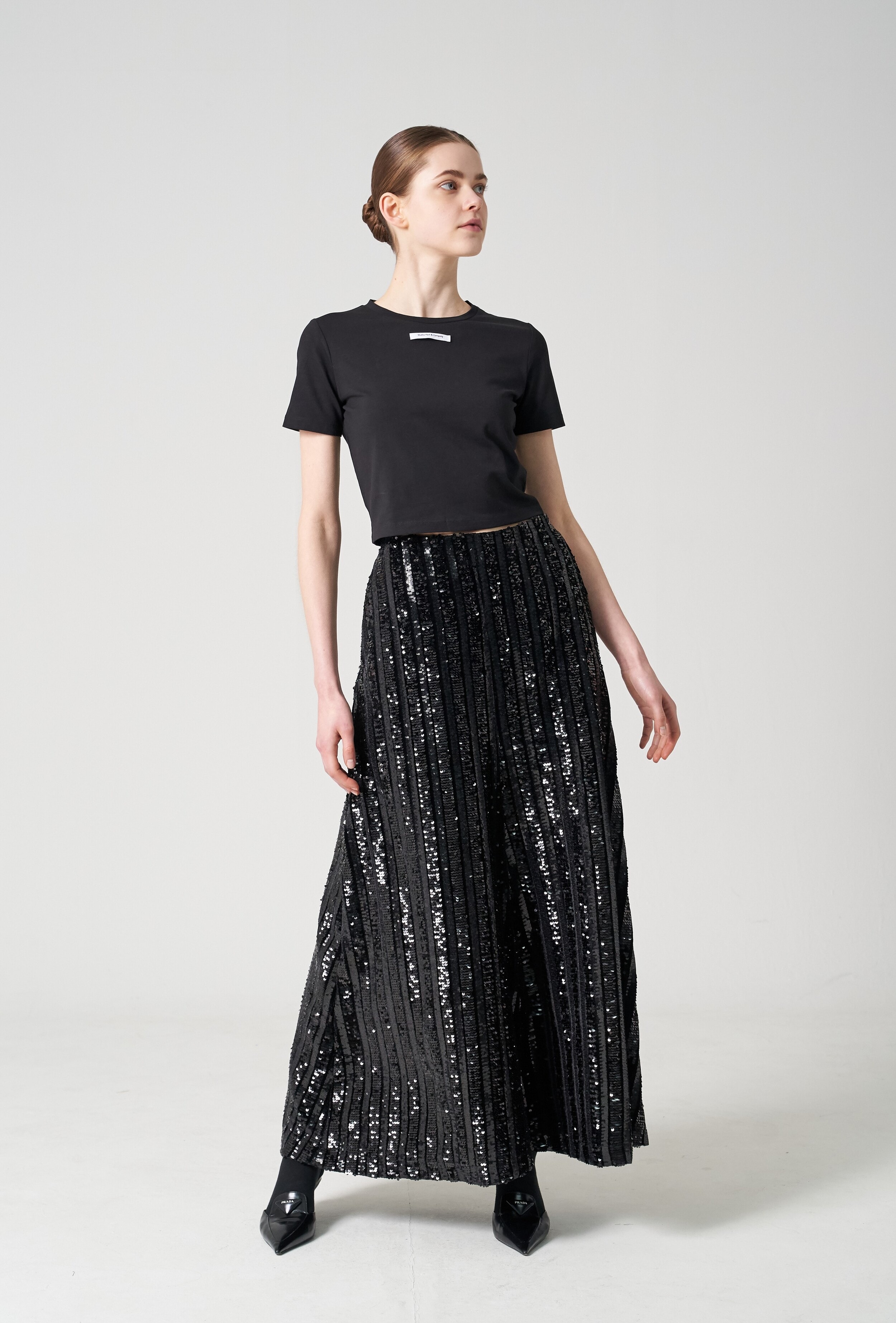 Sequined long-skirt
