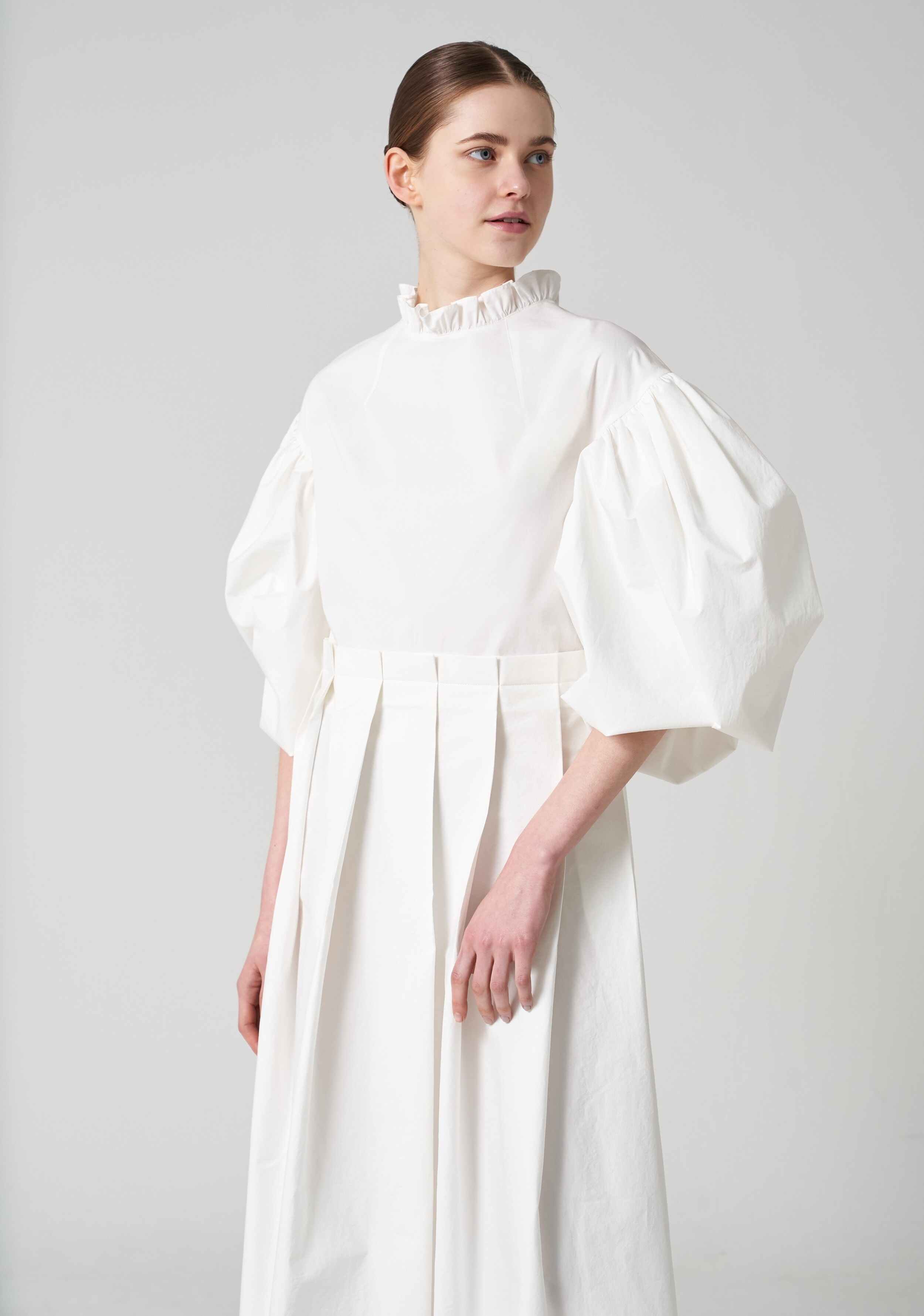 Poplin puffy sleeves white dress