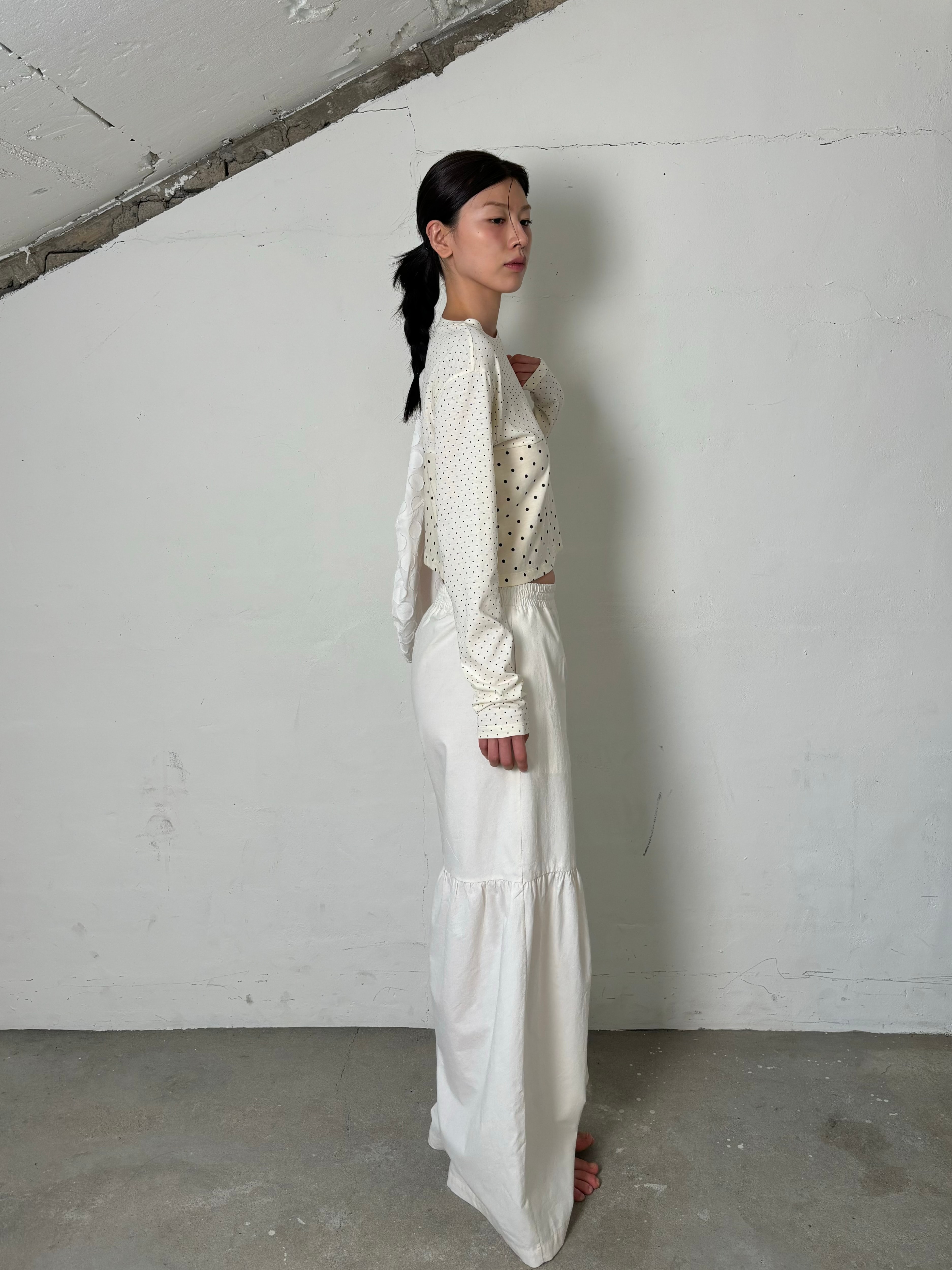 Unbalance frill banding pants