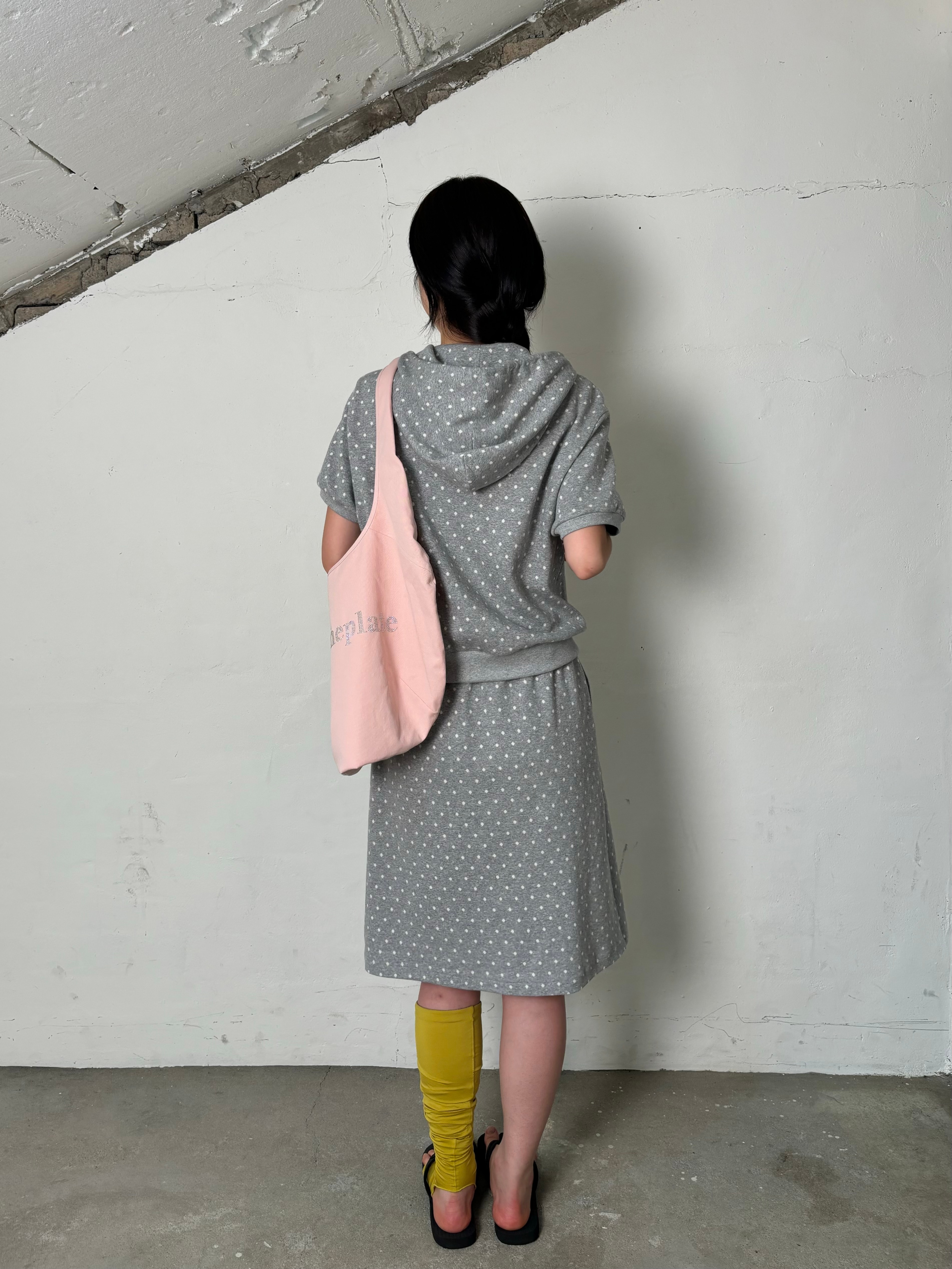 Dot half hood zip-up