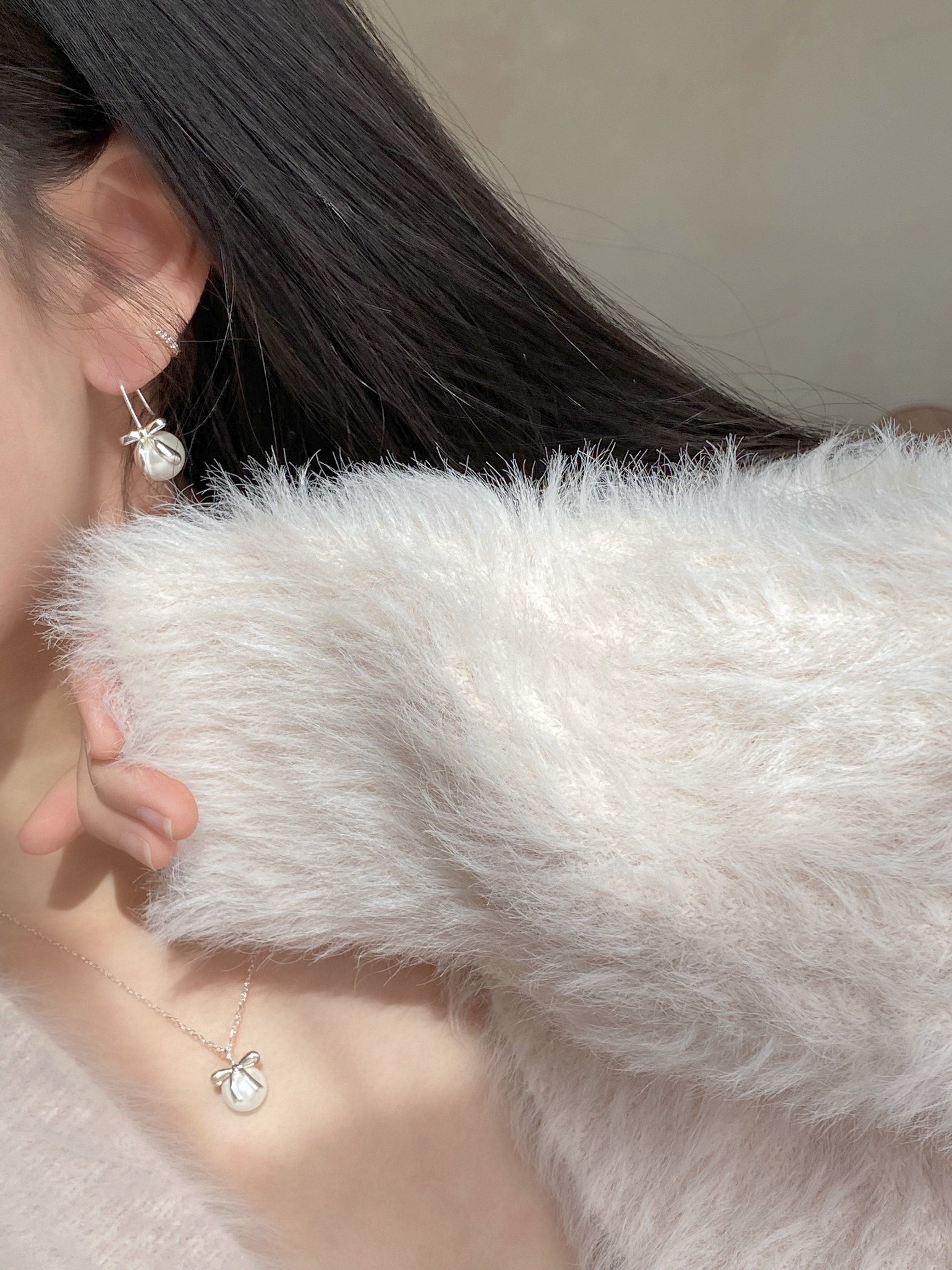 Pure Ribbon Earring