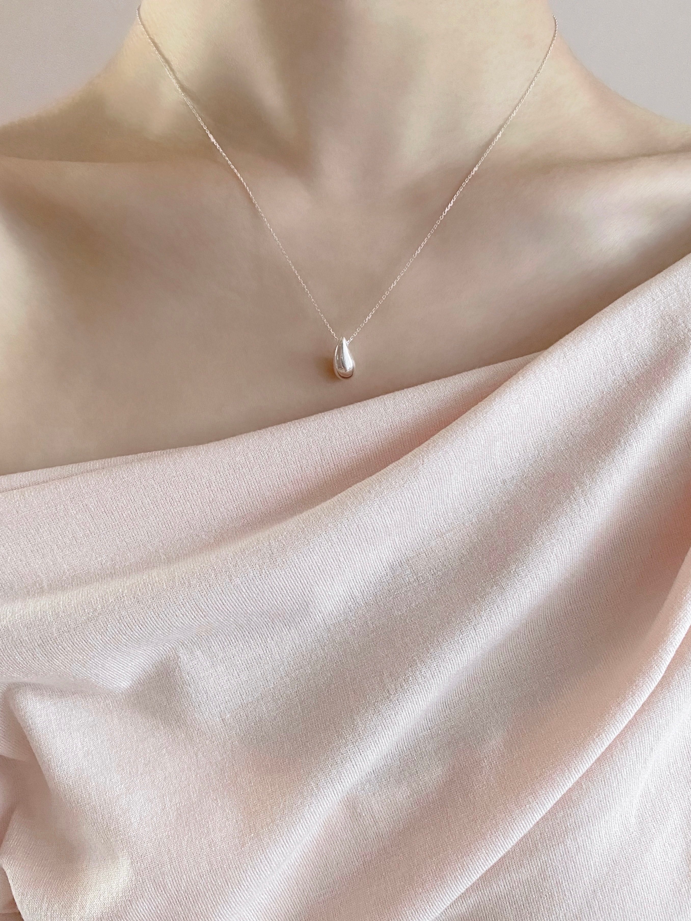 Dewdrop Necklace