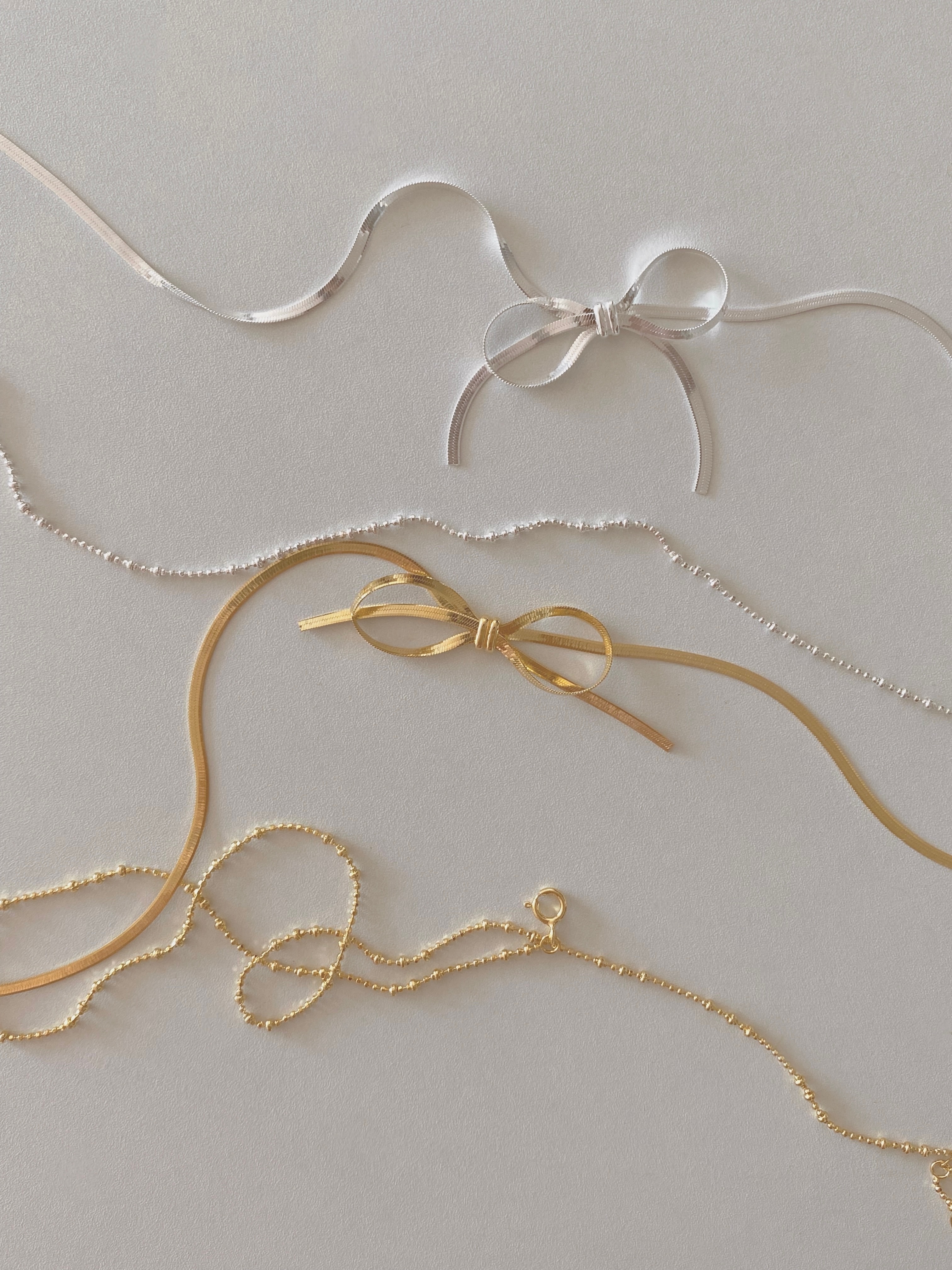 Winsome Ribbon Necklace