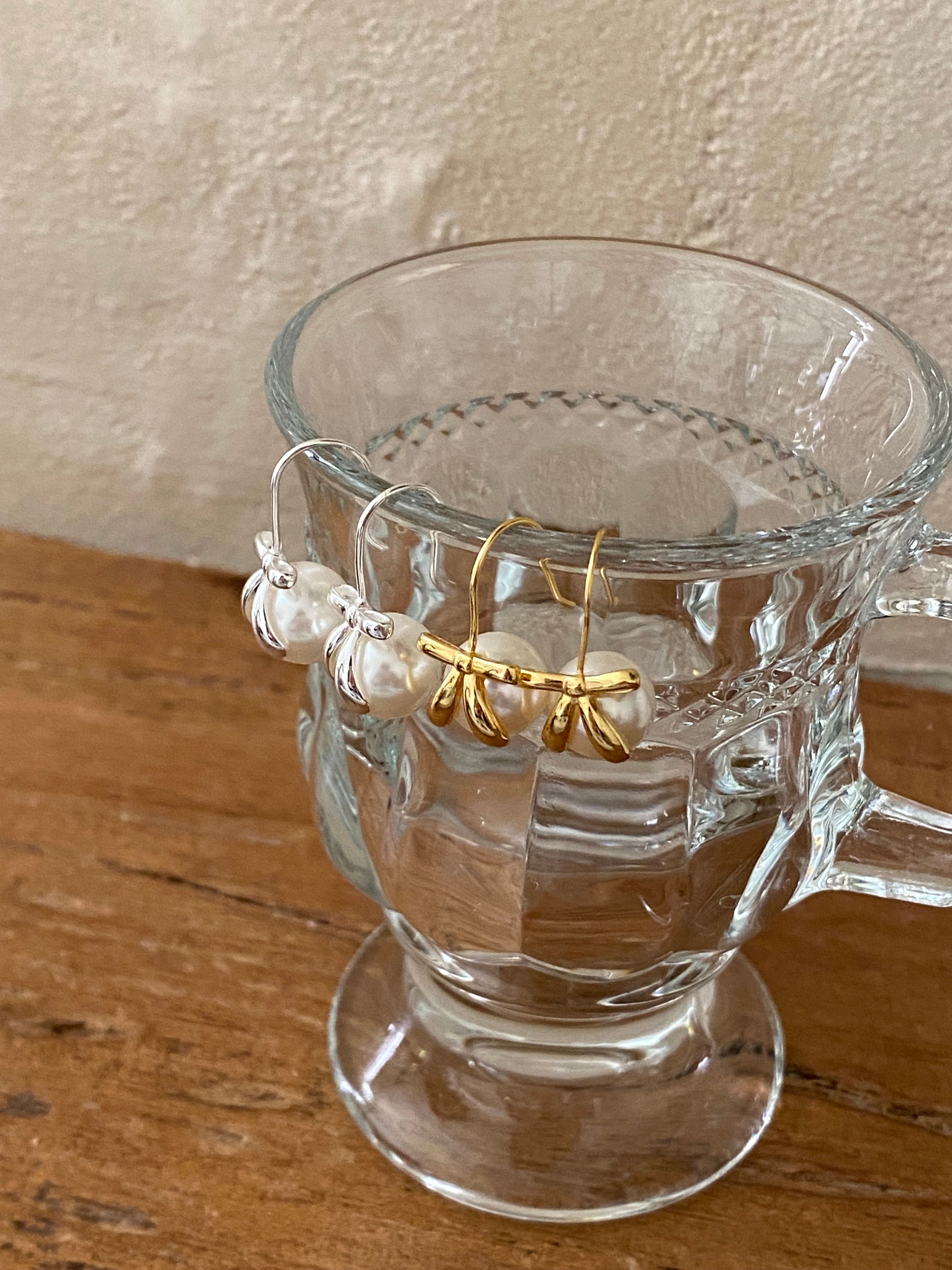 Pure Ribbon Earring