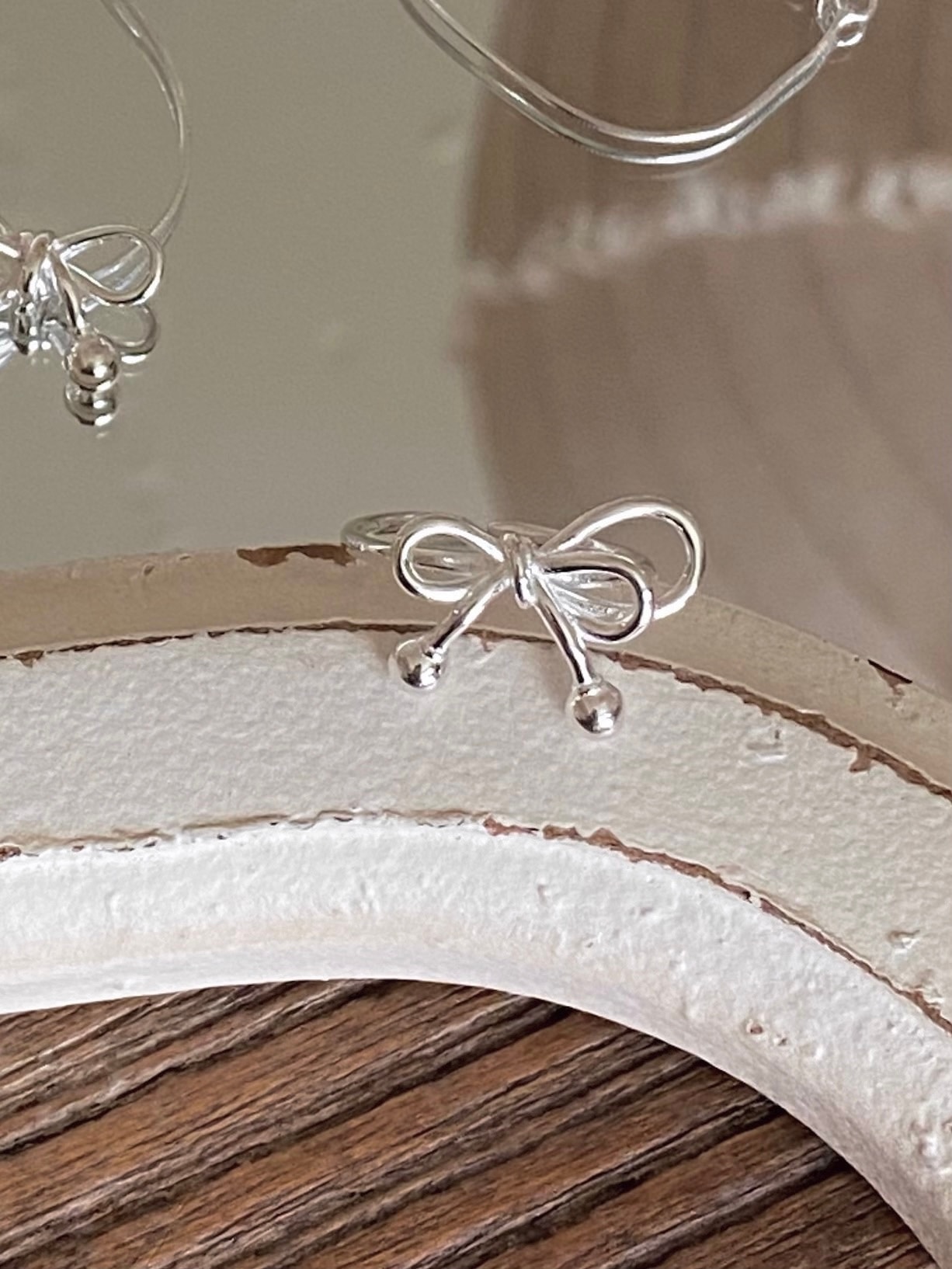 Jane Ribbon Ring