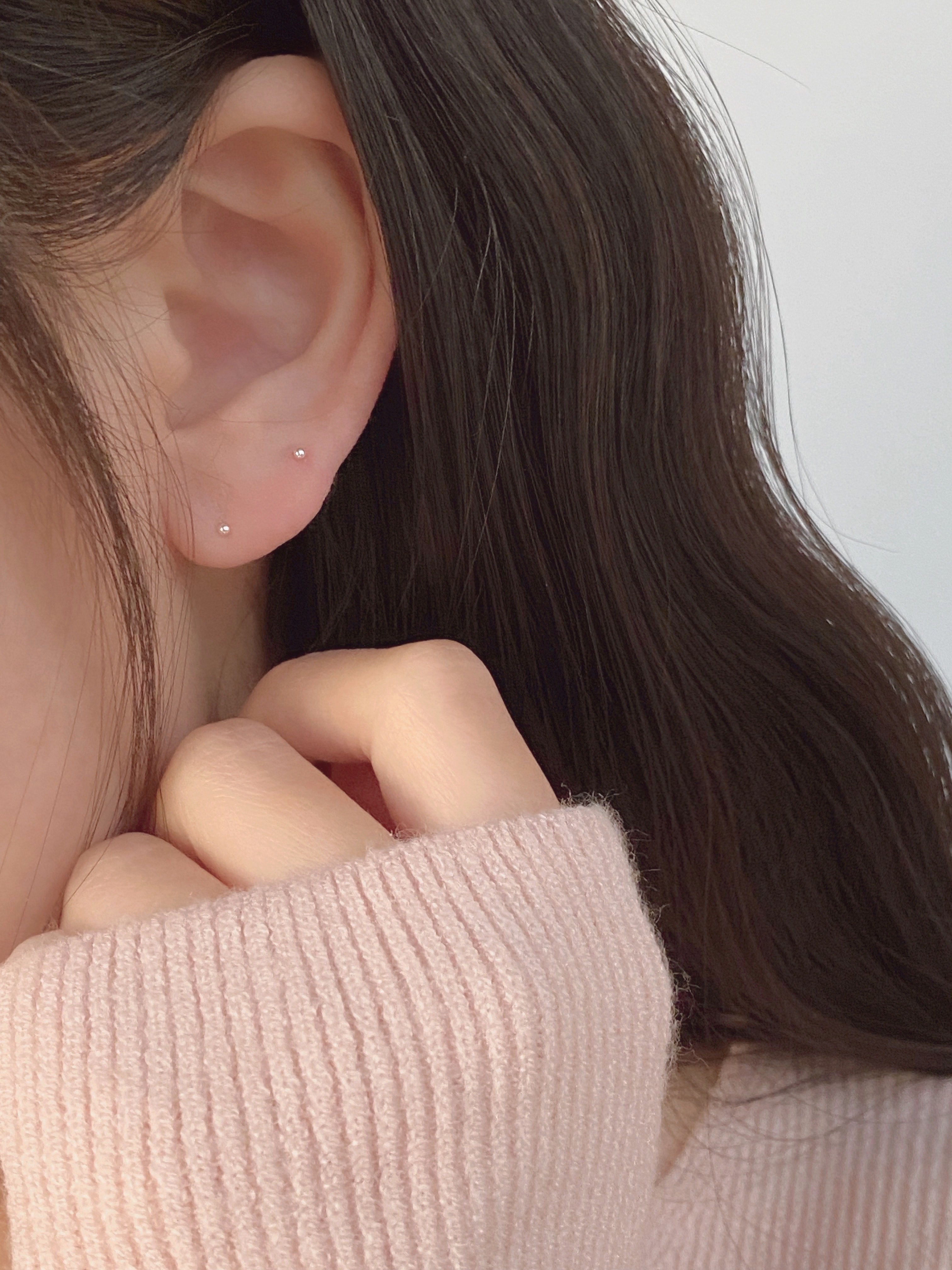 1.5mm Ball Earring