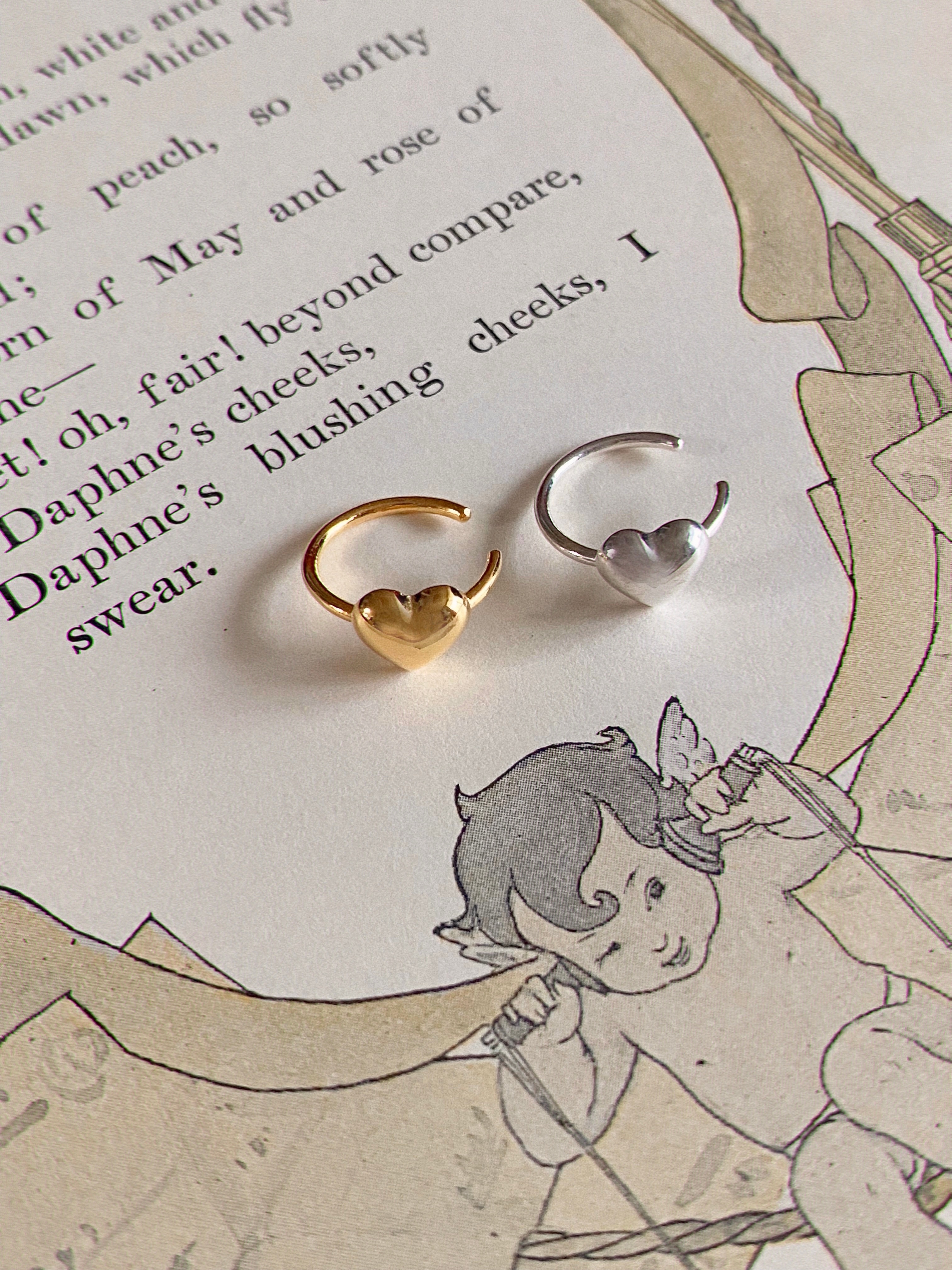Lovely Heart Earcuff