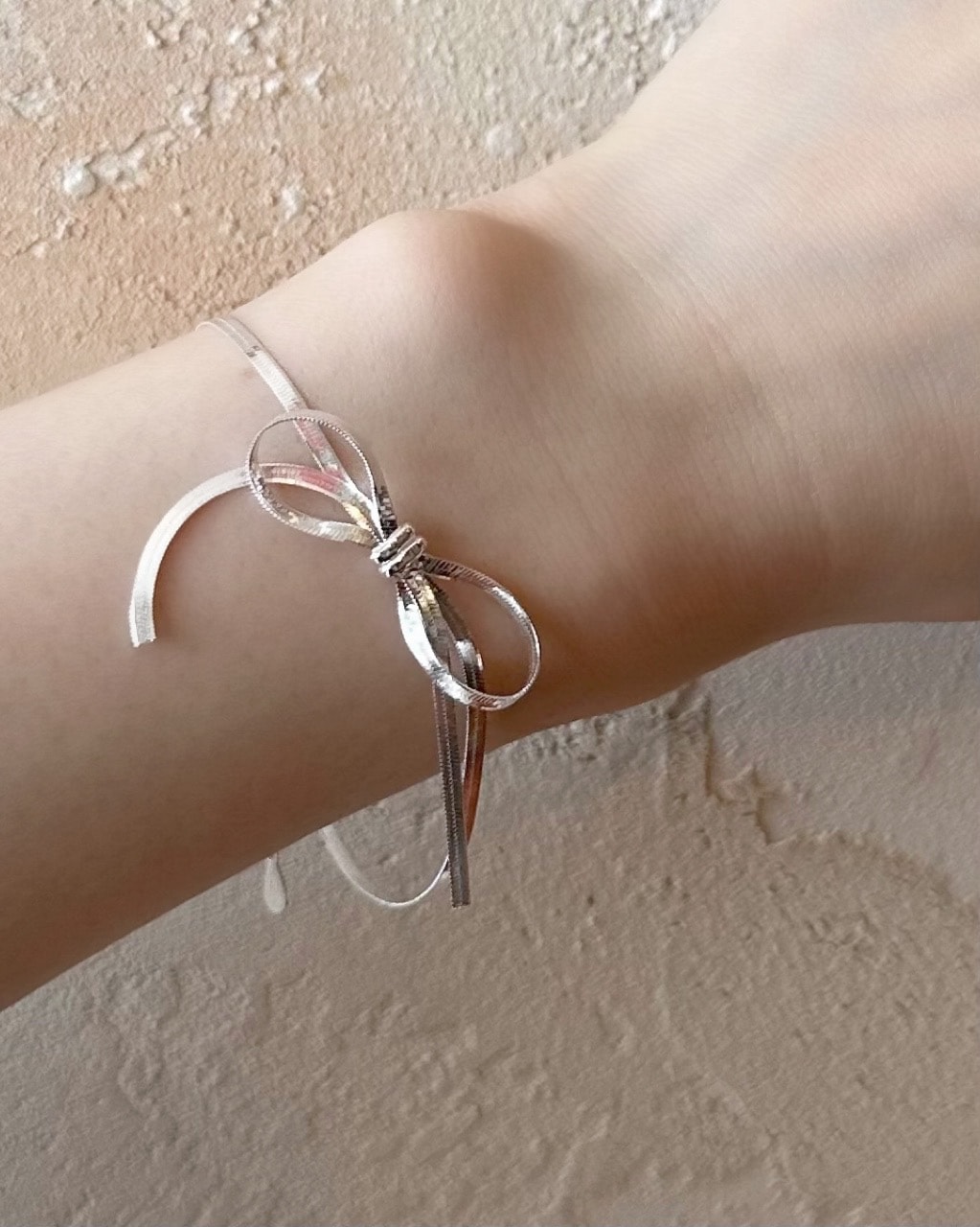 Winsome Ribbon Bracelet
