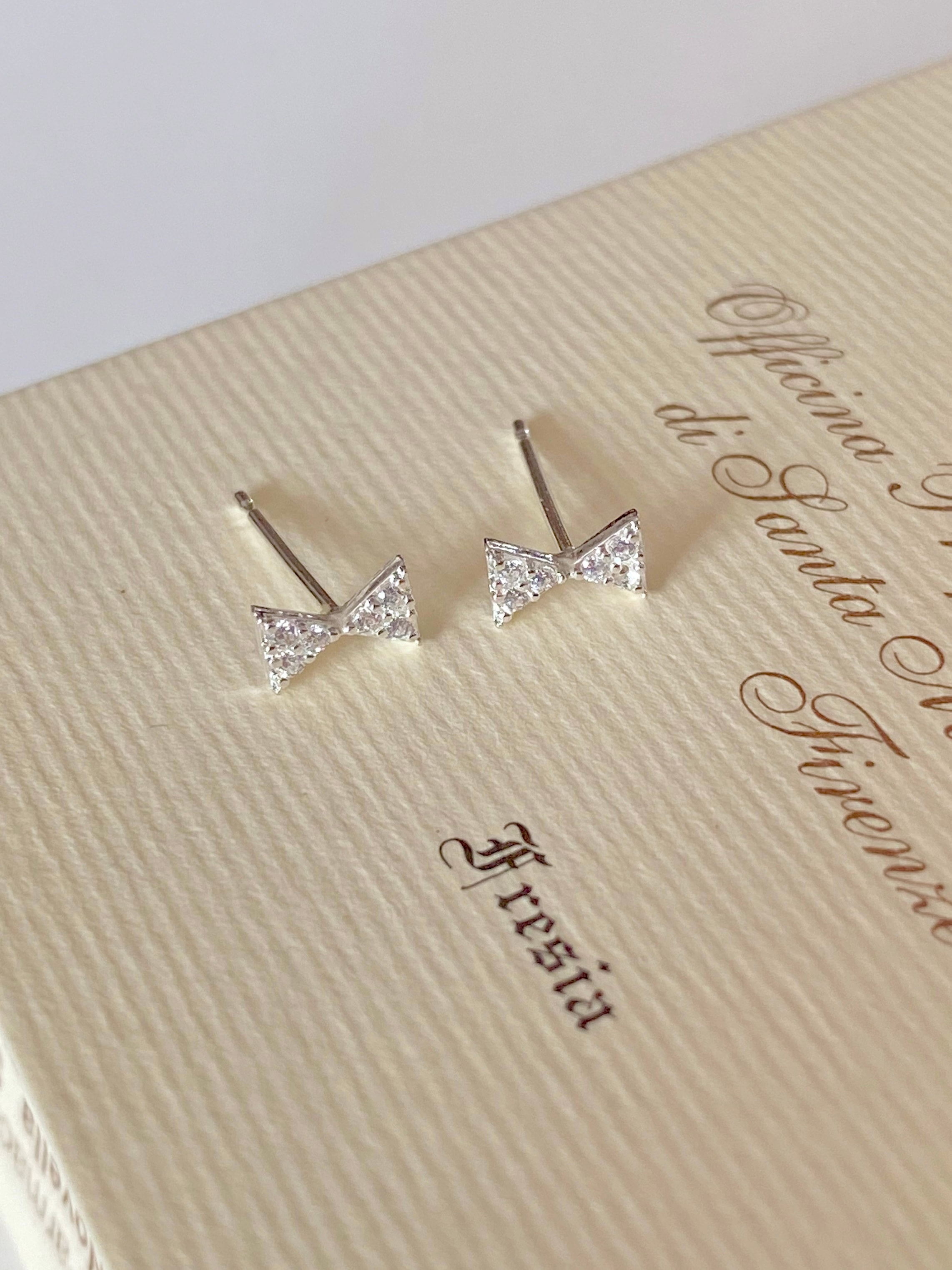 Petite Ribbon Earring
