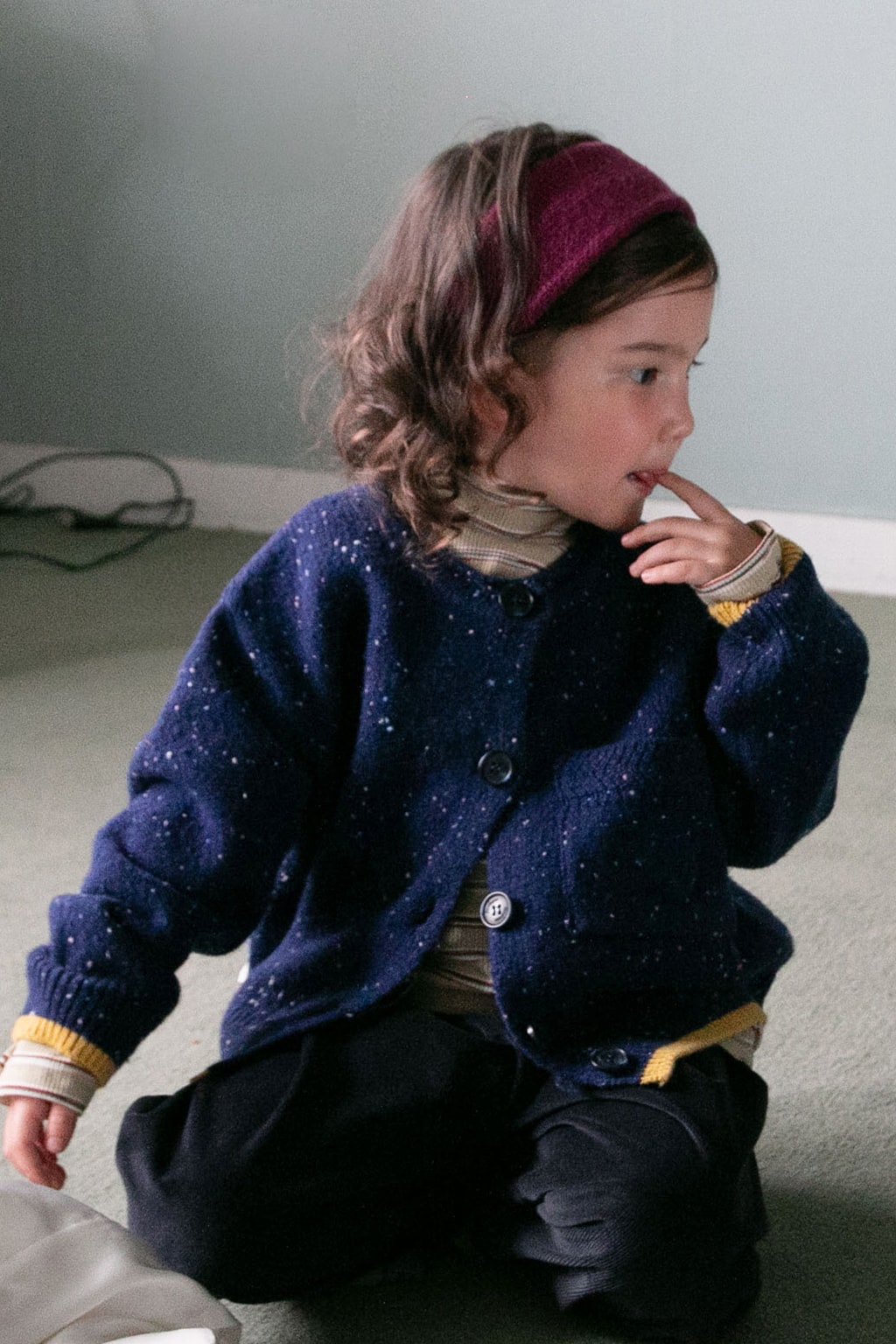 Earl Grey Cake Wool Knit Cardigan -Navy/🍋