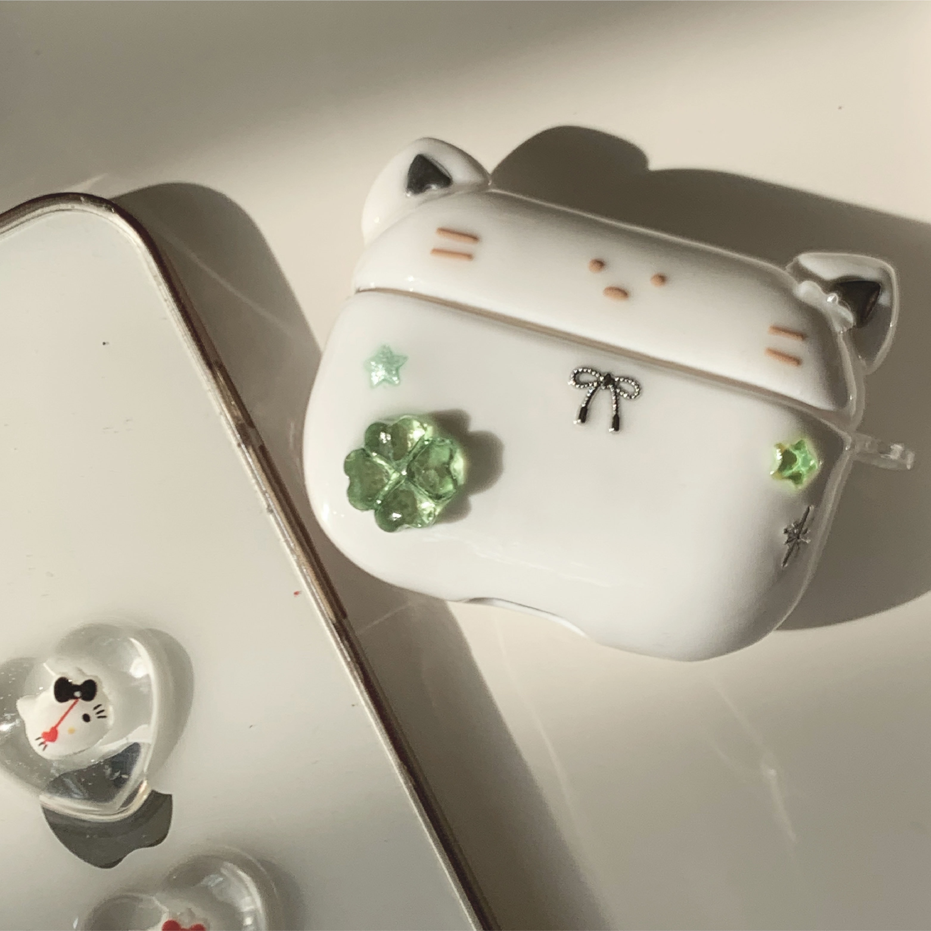 Lucky Cat AirPods Case
