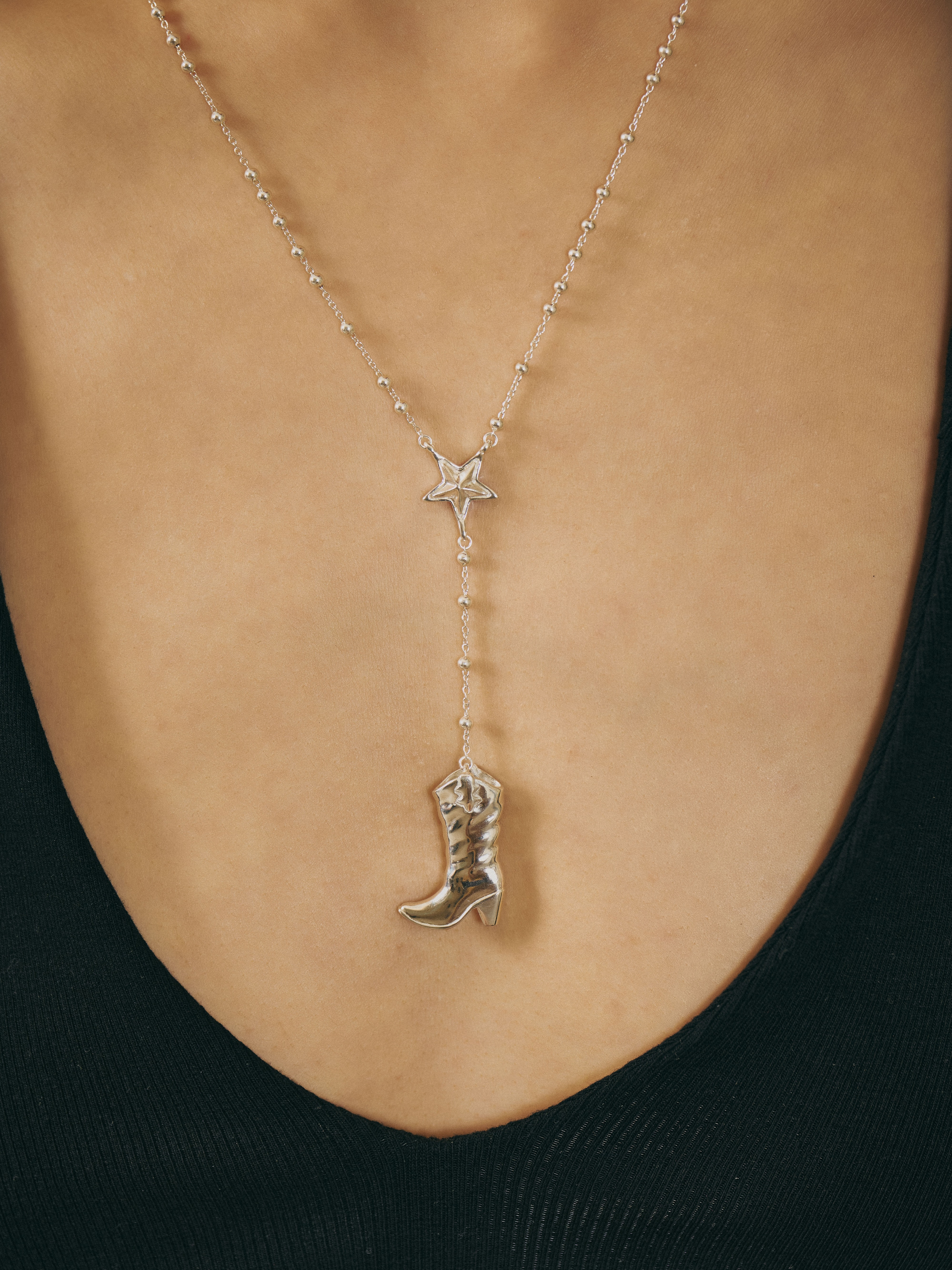 BOOTS ROSARIO NECKLACE