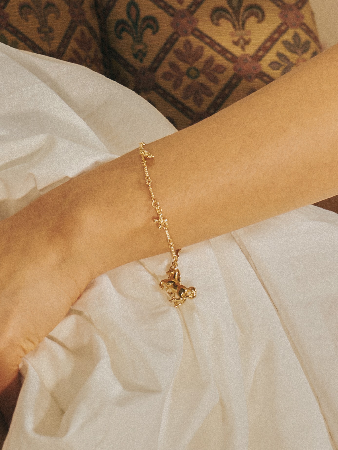 GLÜCK CHARM BRACELET