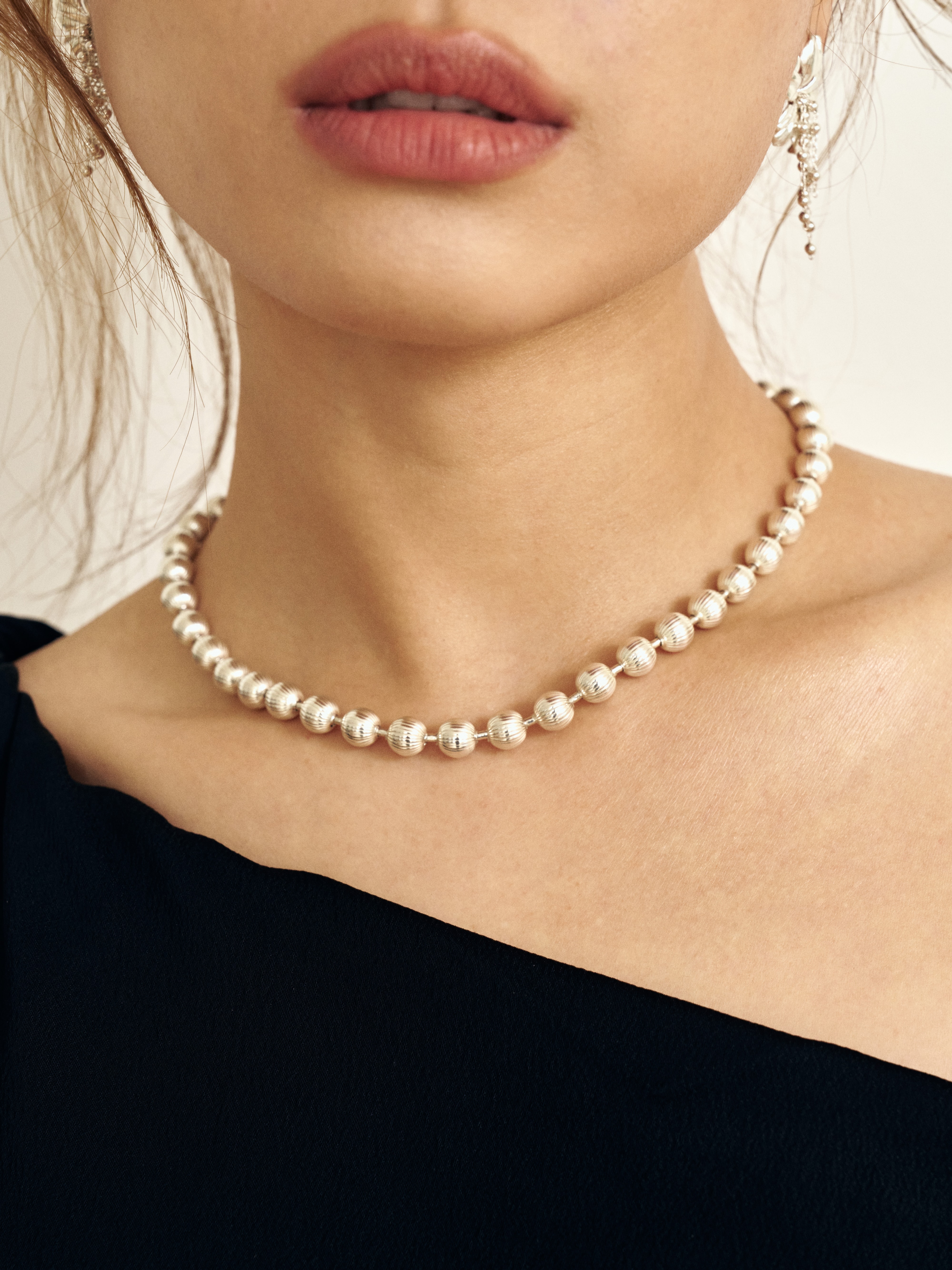 NIU NECKLACE