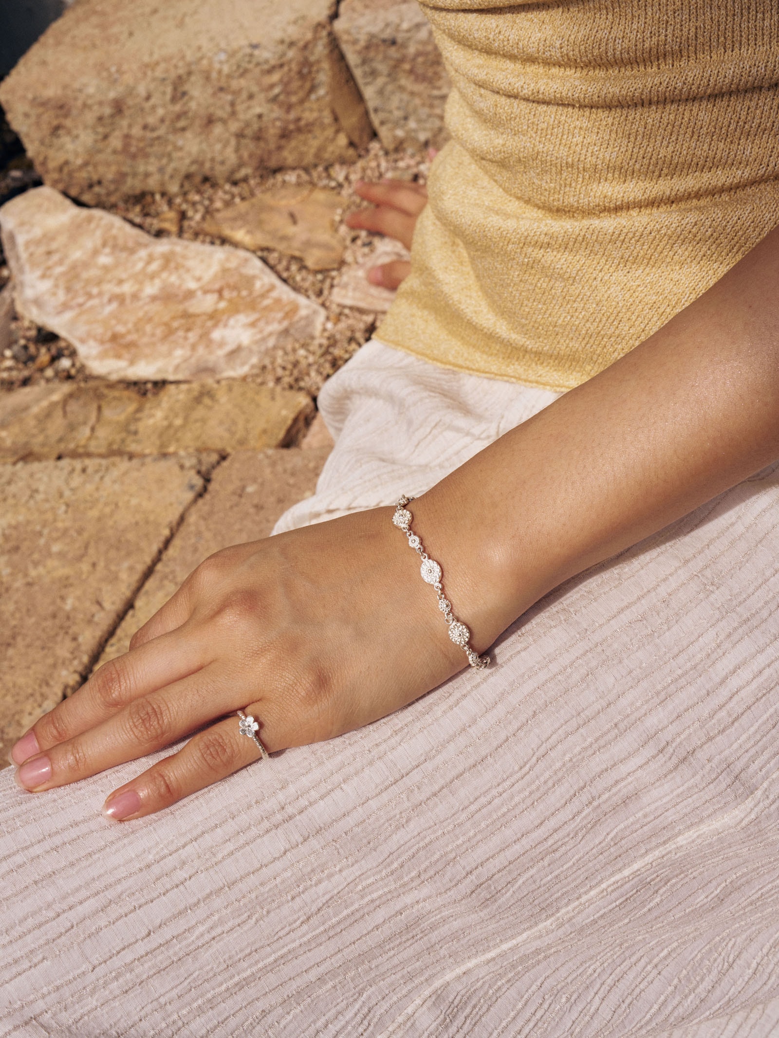 LOKAHI BRACELET