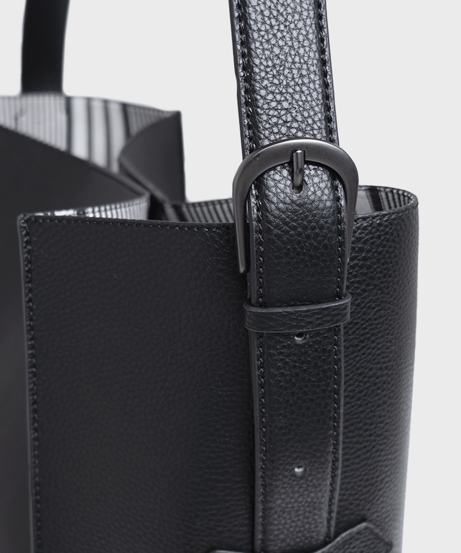 NO.58 PULTENEY SHOULDER BAG_BLACK