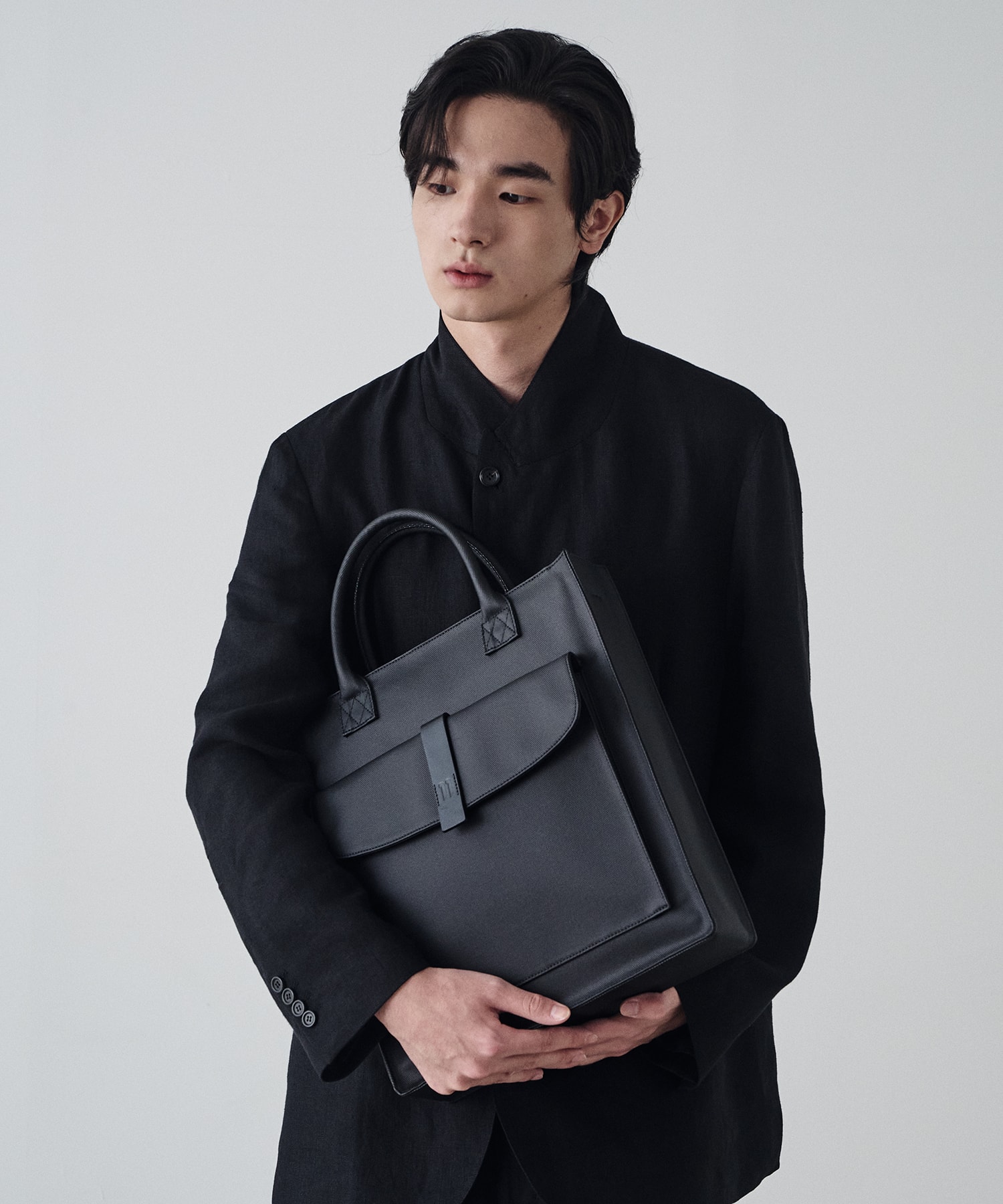 11 - TOTE BAG